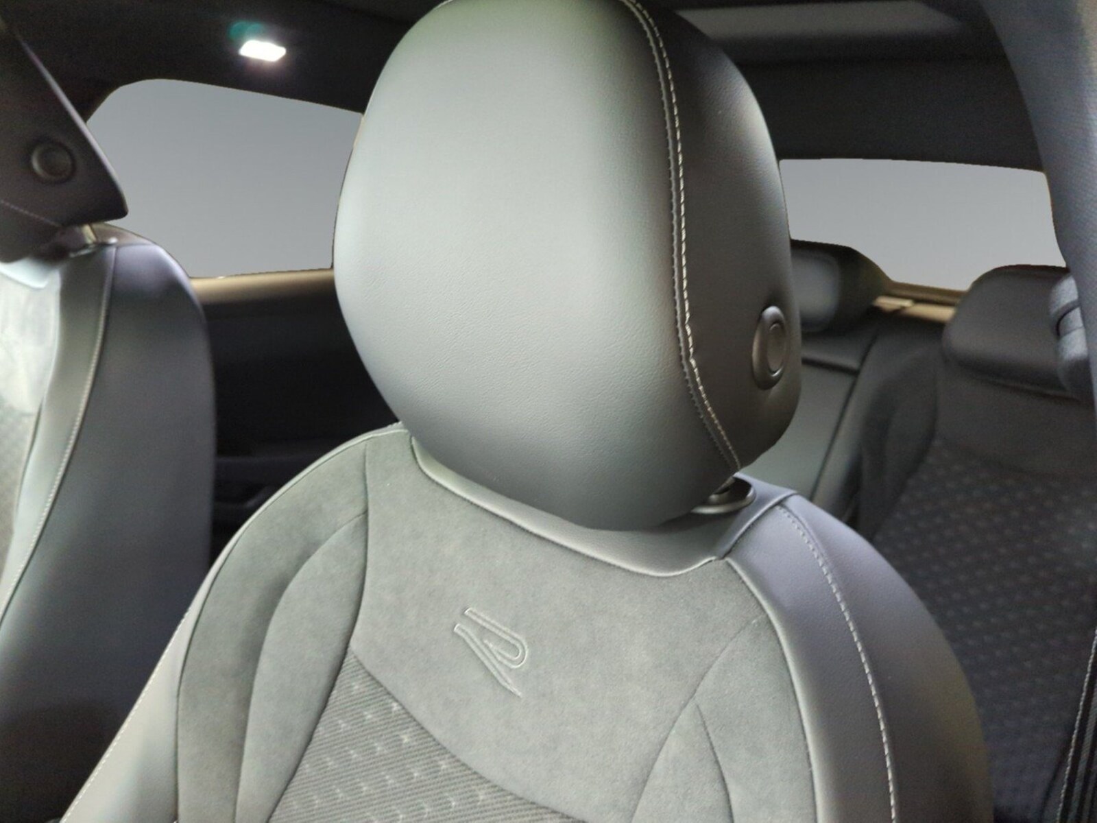 Volkswagen T-Roc – Bild 15