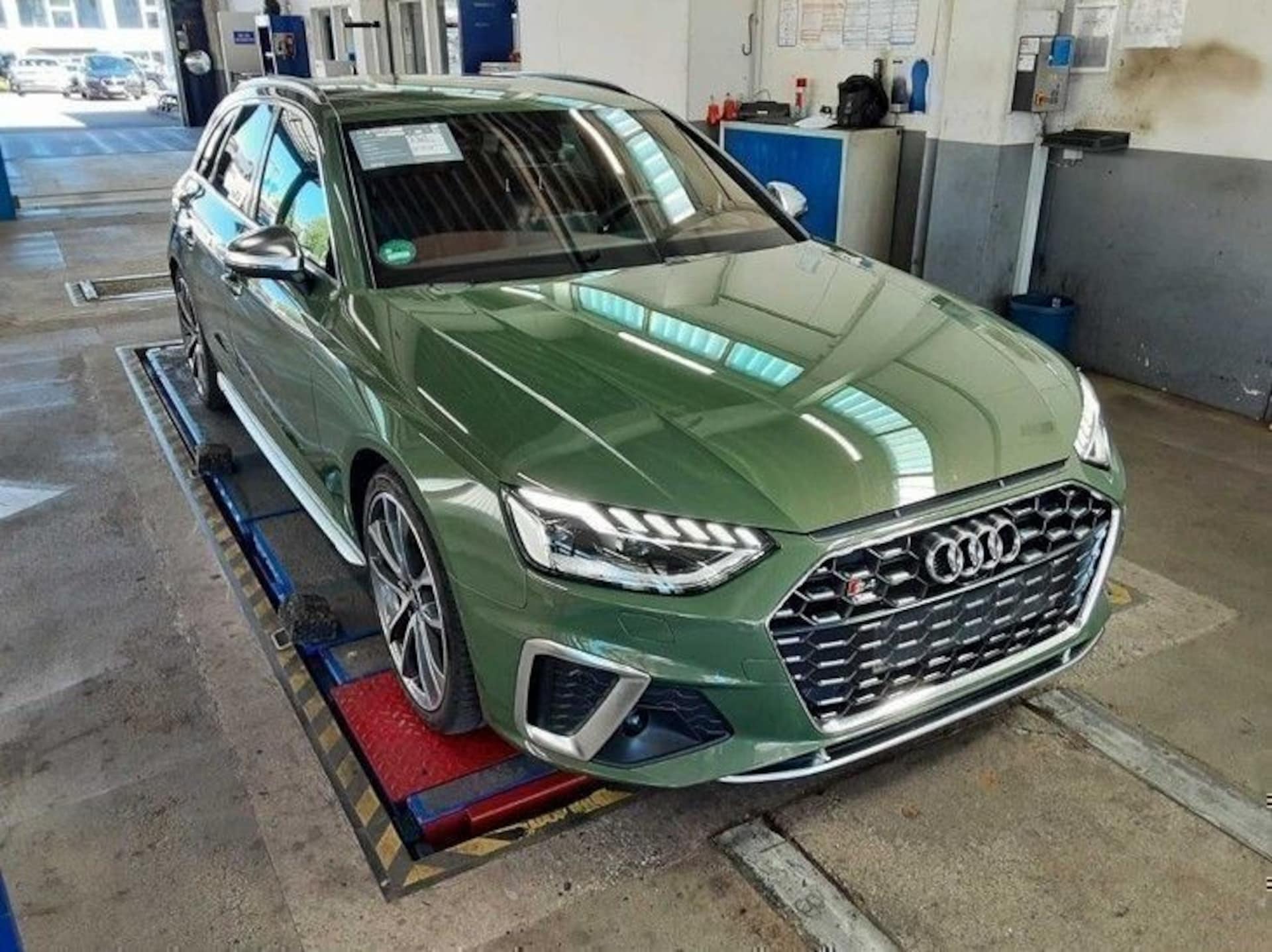Audi S4 Avant