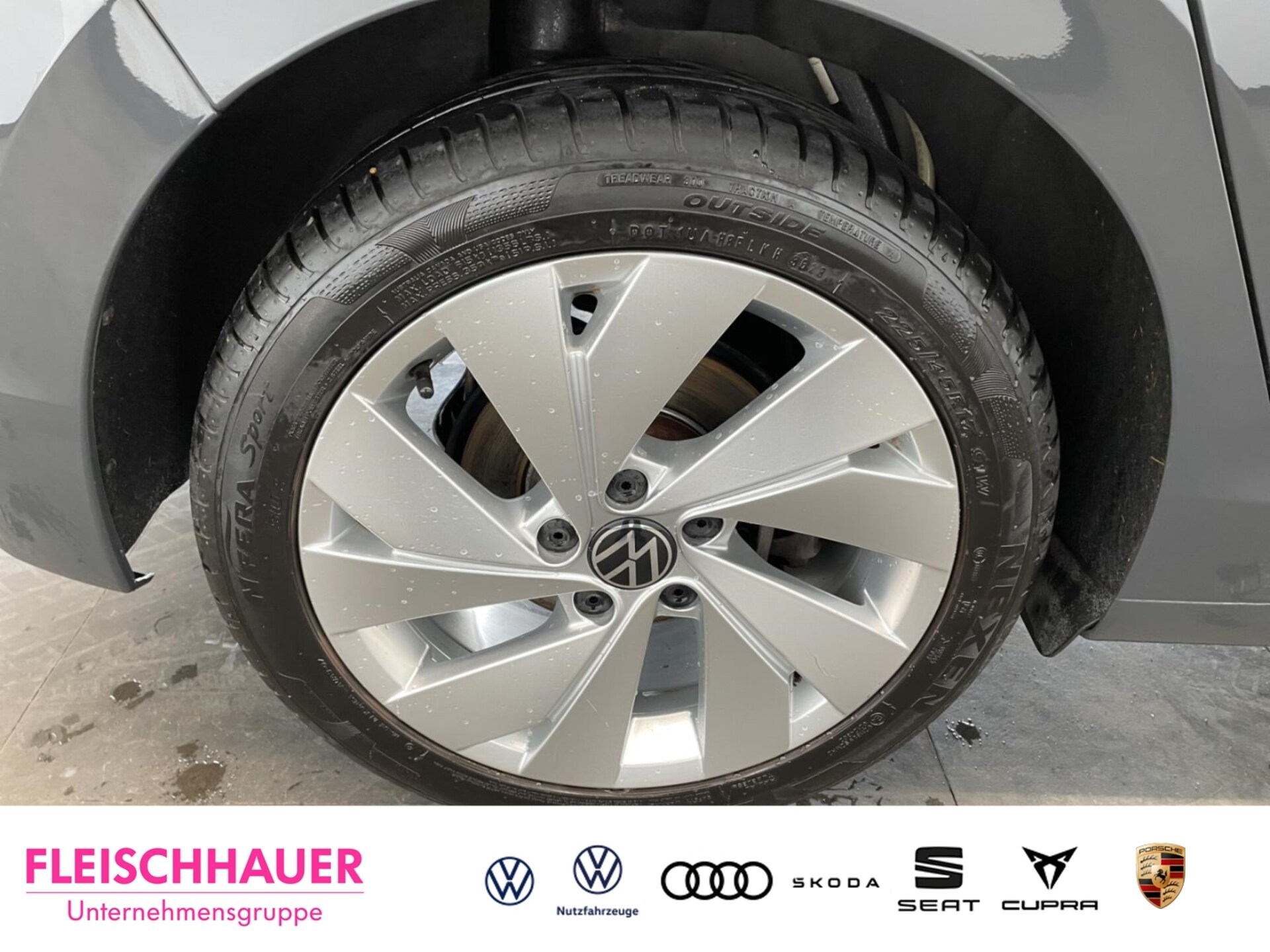 Volkswagen Golf Style