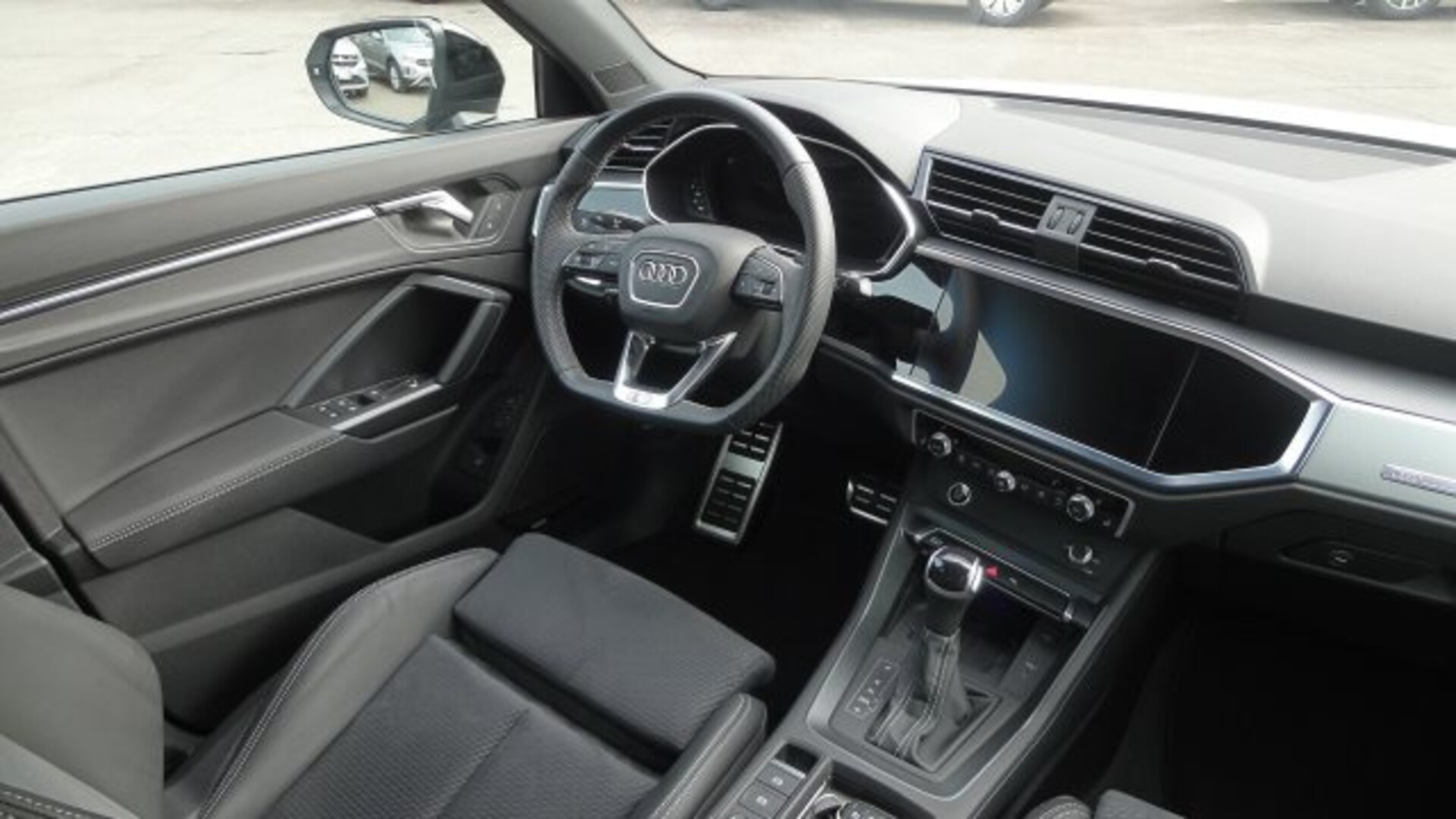 Audi Q3 SUV S line