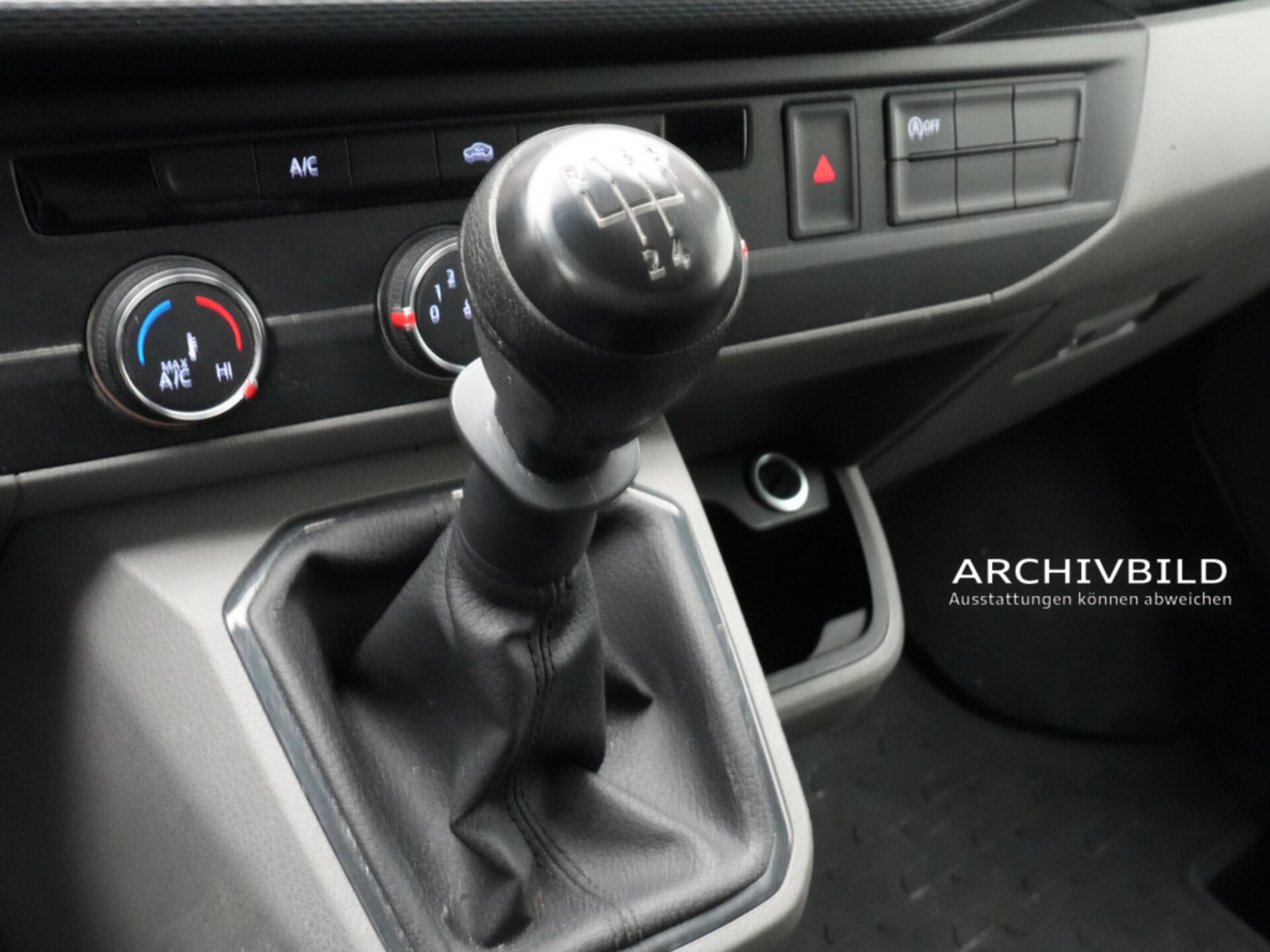 Volkswagen T6.1 Transporter Kasten langer Radstand