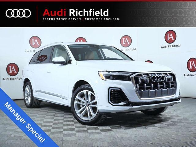 Photo of 2025 Audi Q7