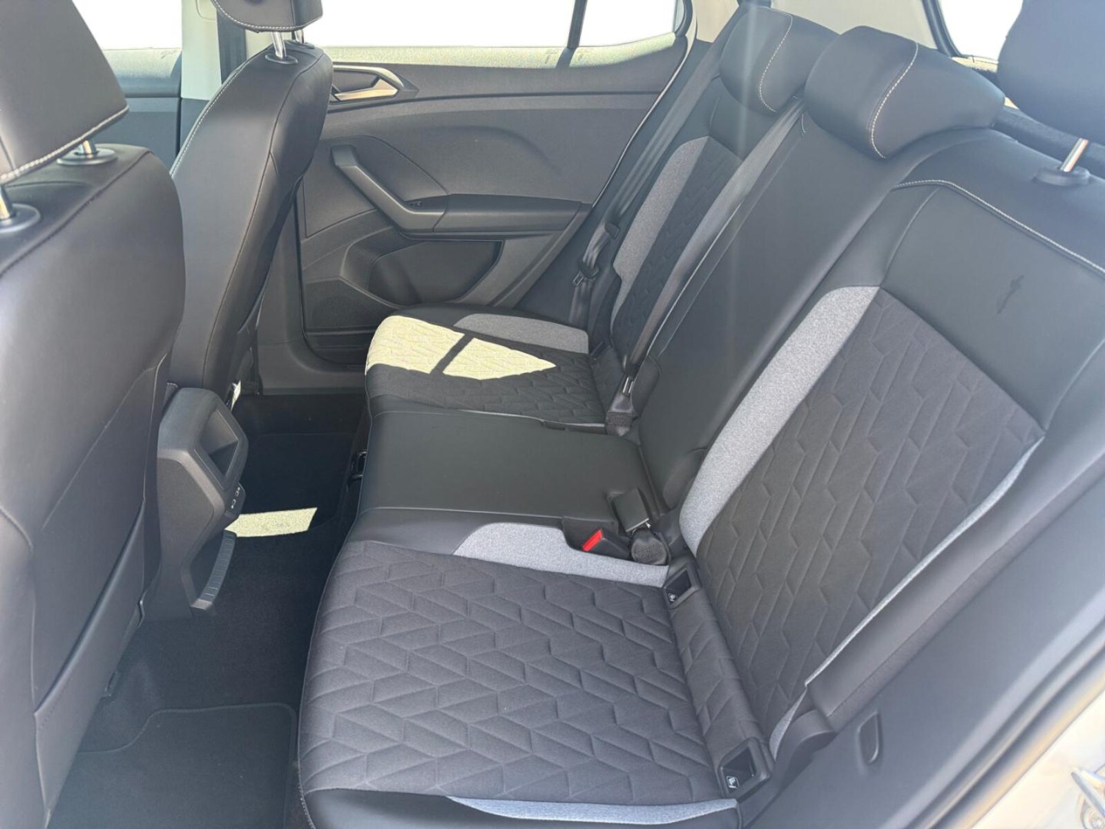 Volkswagen T-Cross – Bild 9
