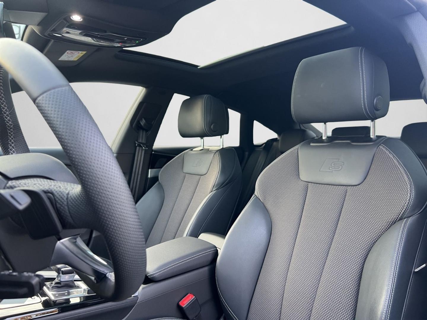 Bild über Audi A5 Sportback S line business 40 TFSI S tronic - für weitere Informationen kontaktieren Sie den Audi Partner