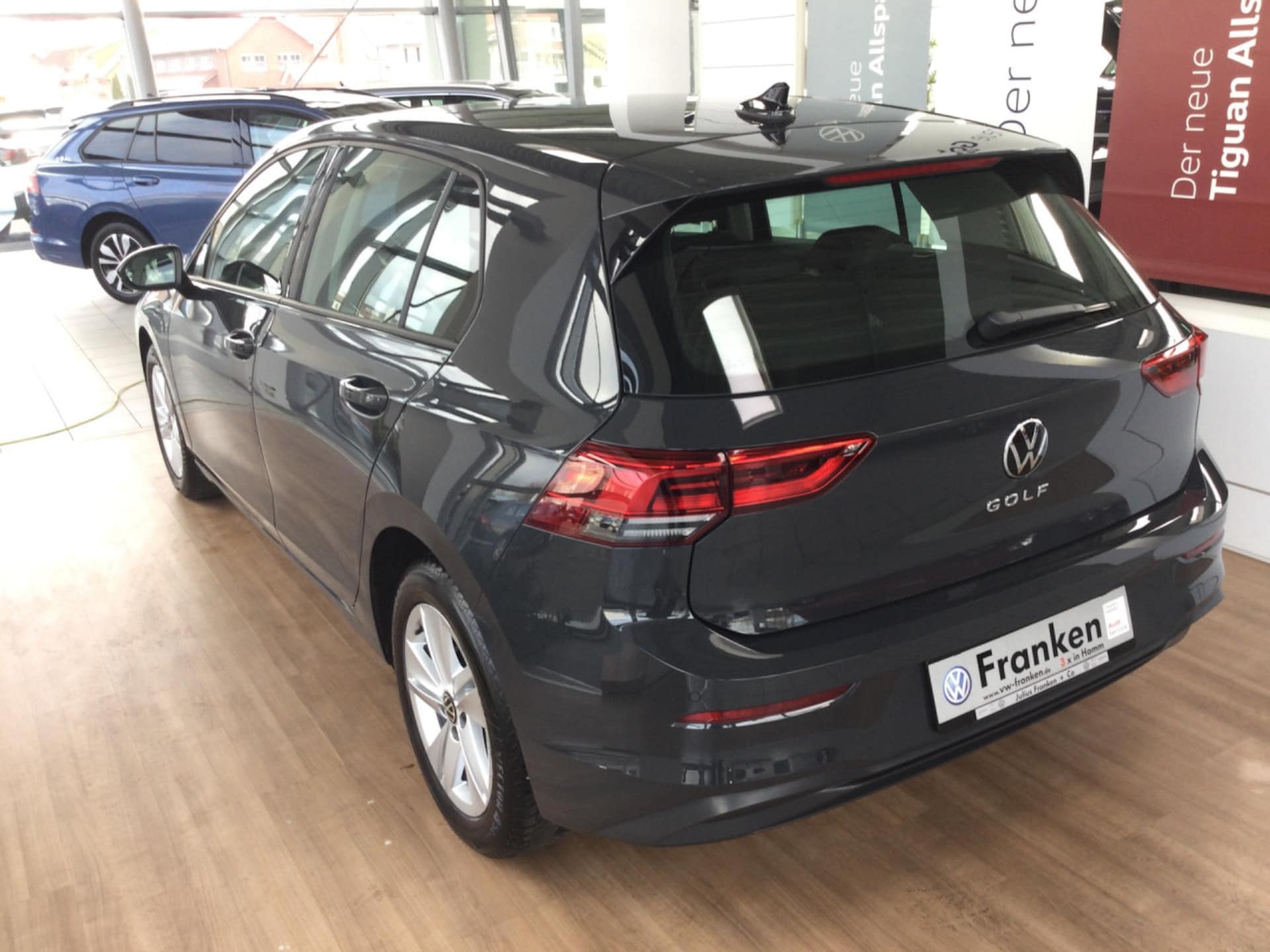 Volkswagen Golf Life