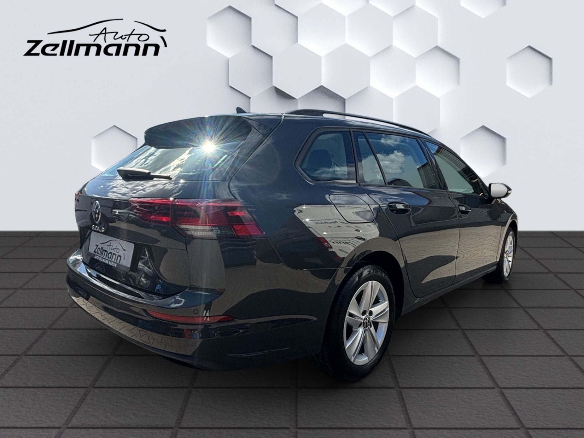 Volkswagen Golf Variant Life