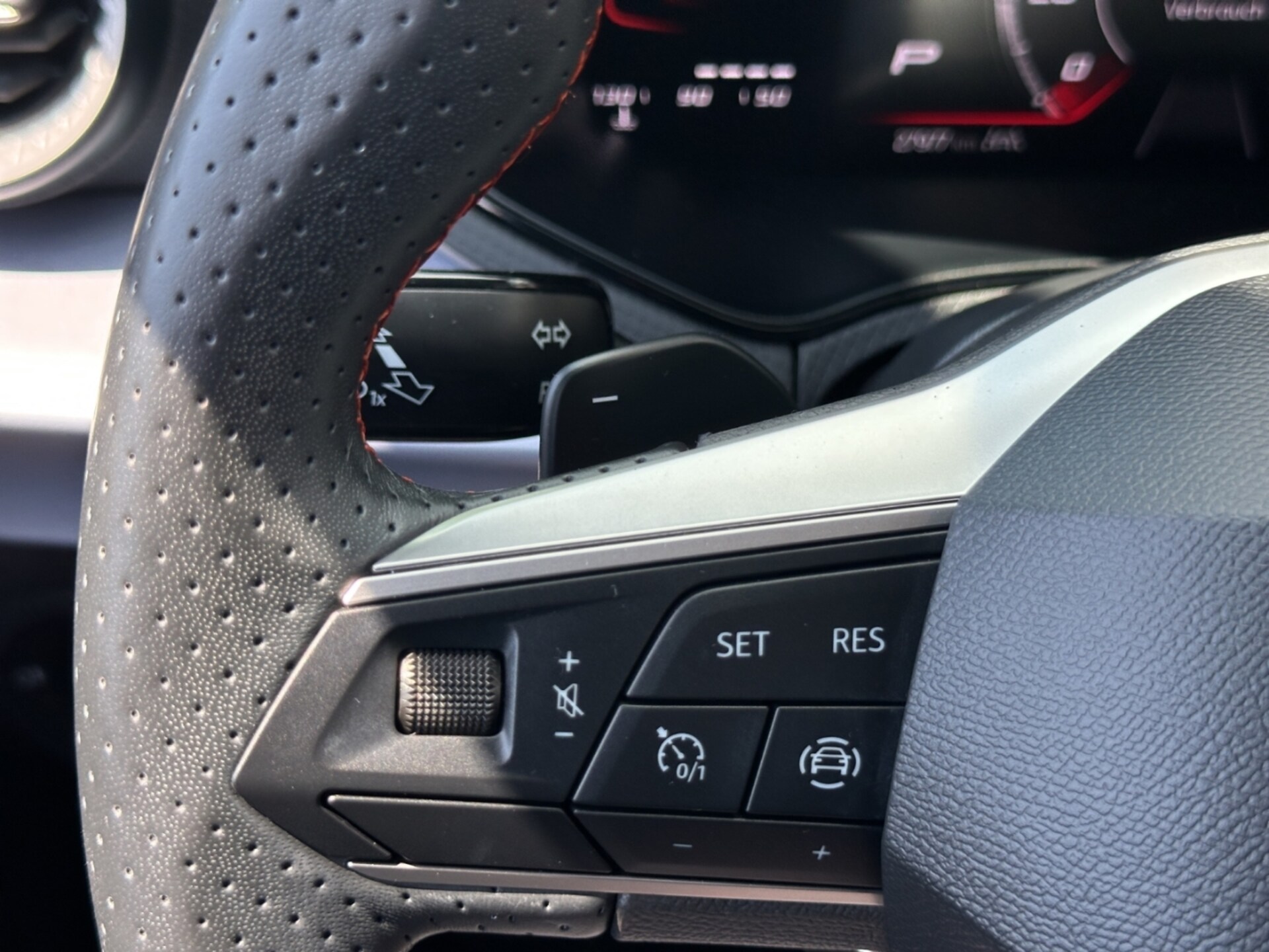 SEAT Arona FR