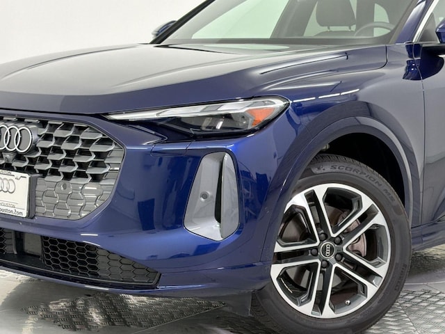 2025 Audi Q5 Premium - Photo 10