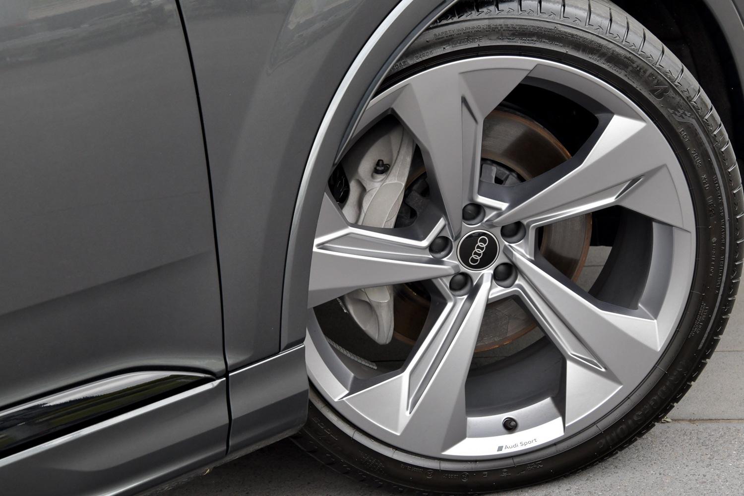 Image about Audi Q7 55 TFSI quattro S line 250 kW tiptronic