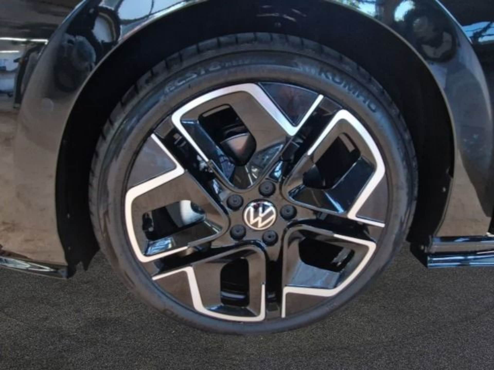 Volkswagen Golf Variant R-Line