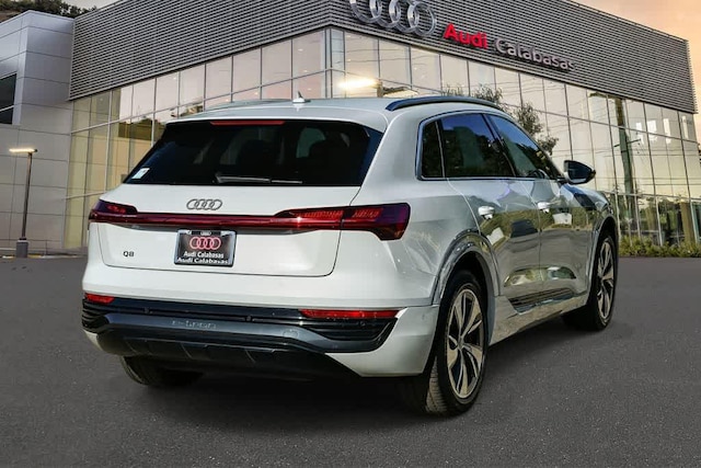 2024 Audi Q8 e-tron