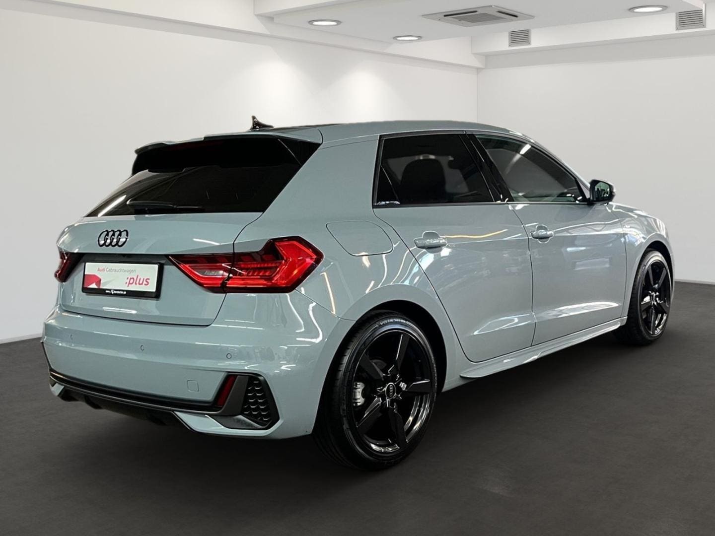 Bild über Audi A1 Sportback S line 30 TFSI Schaltgetriebe - für weitere Informationen kontaktieren Sie den Audi Partner