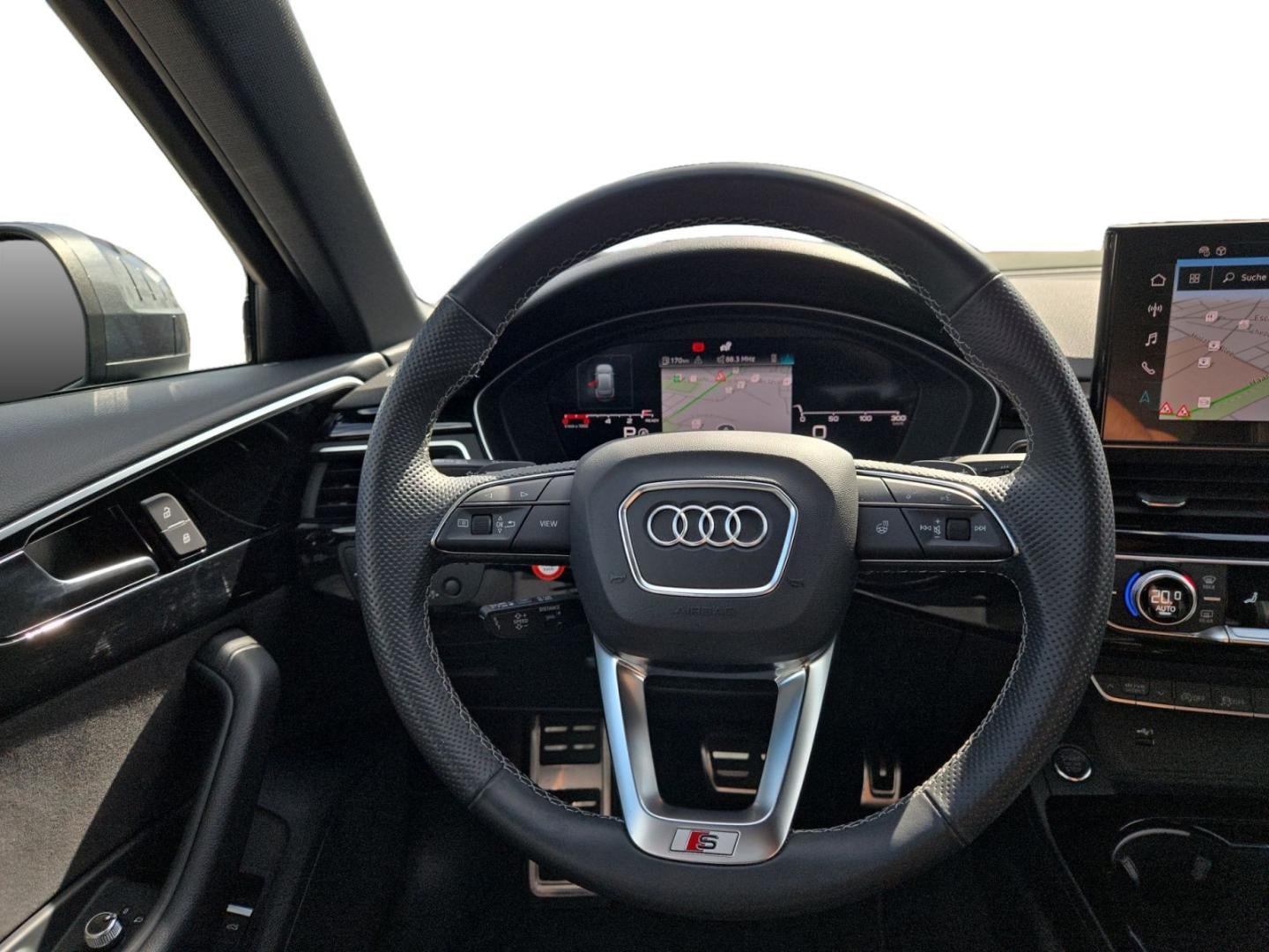 Bild über Audi A4 Avant S line 40 TFSI S tronic - für weitere Informationen kontaktieren Sie den Audi Partner