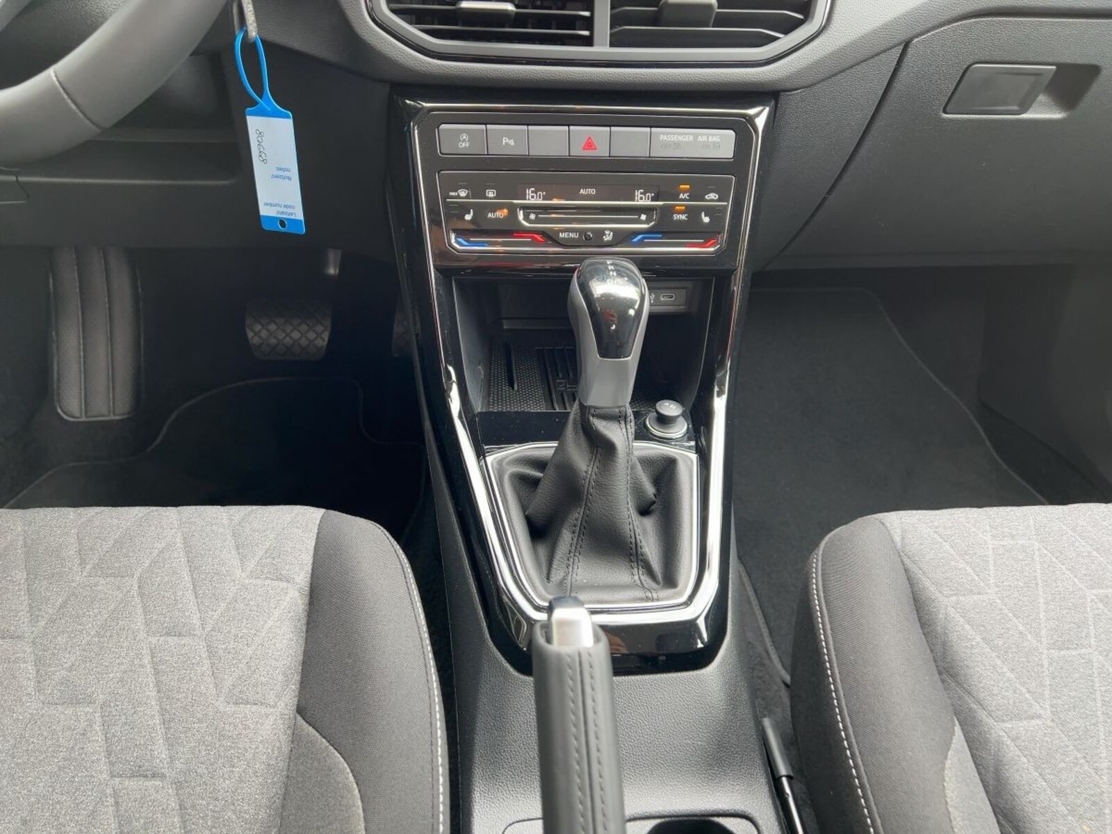 Volkswagen T-Cross – Bild 12