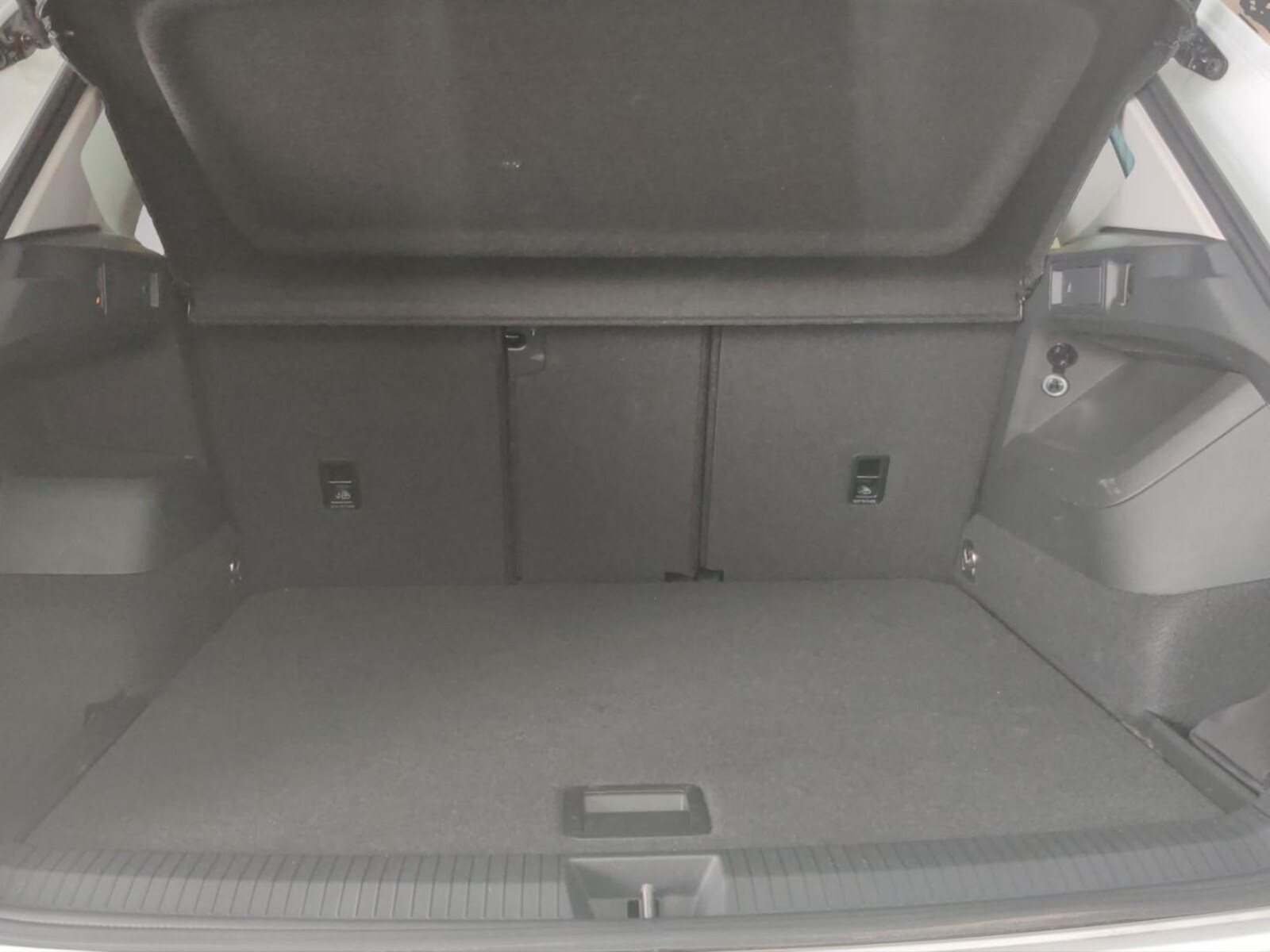 Volkswagen Tiguan – Bild 14