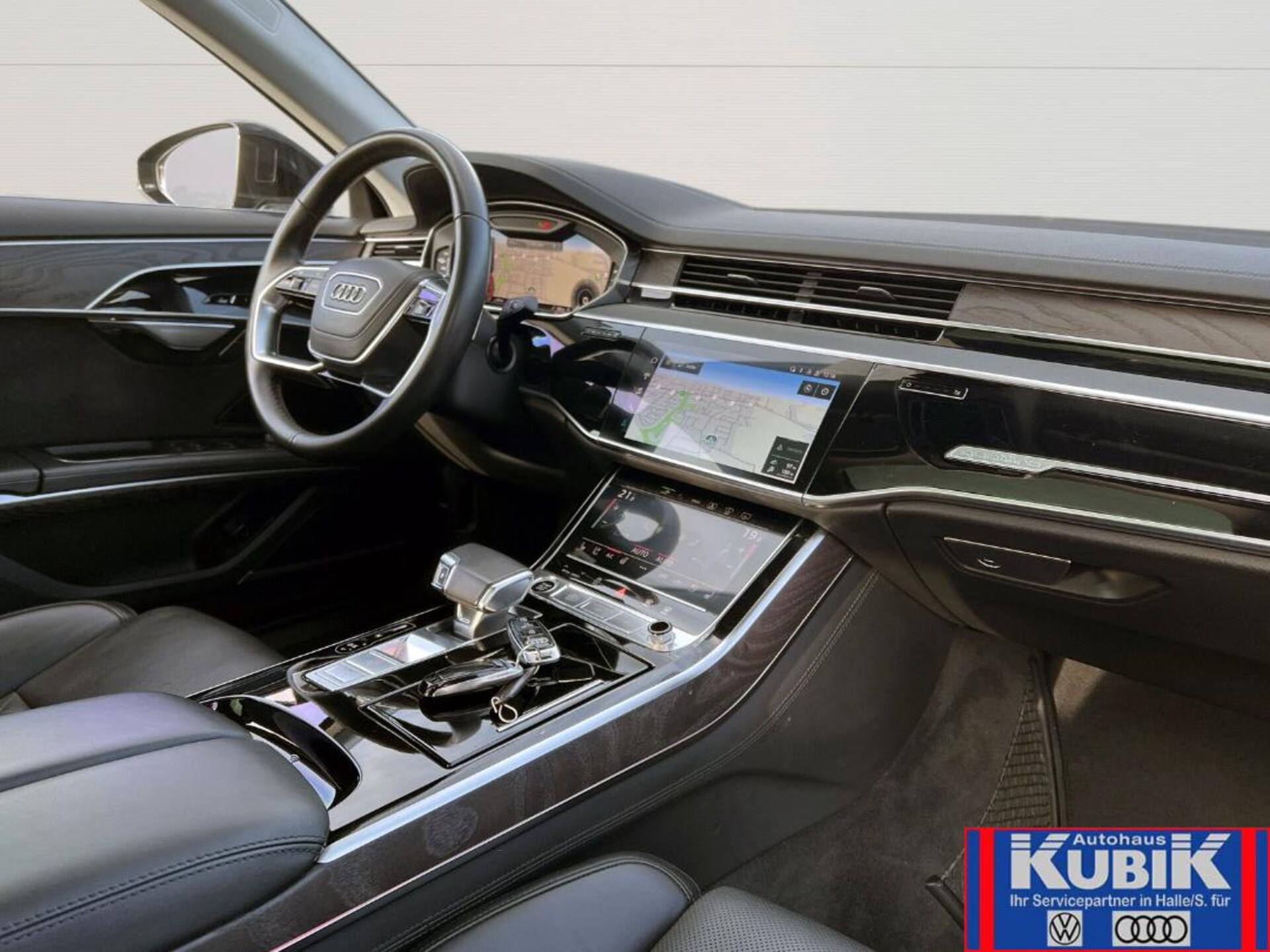 Audi A8 L TFSI e