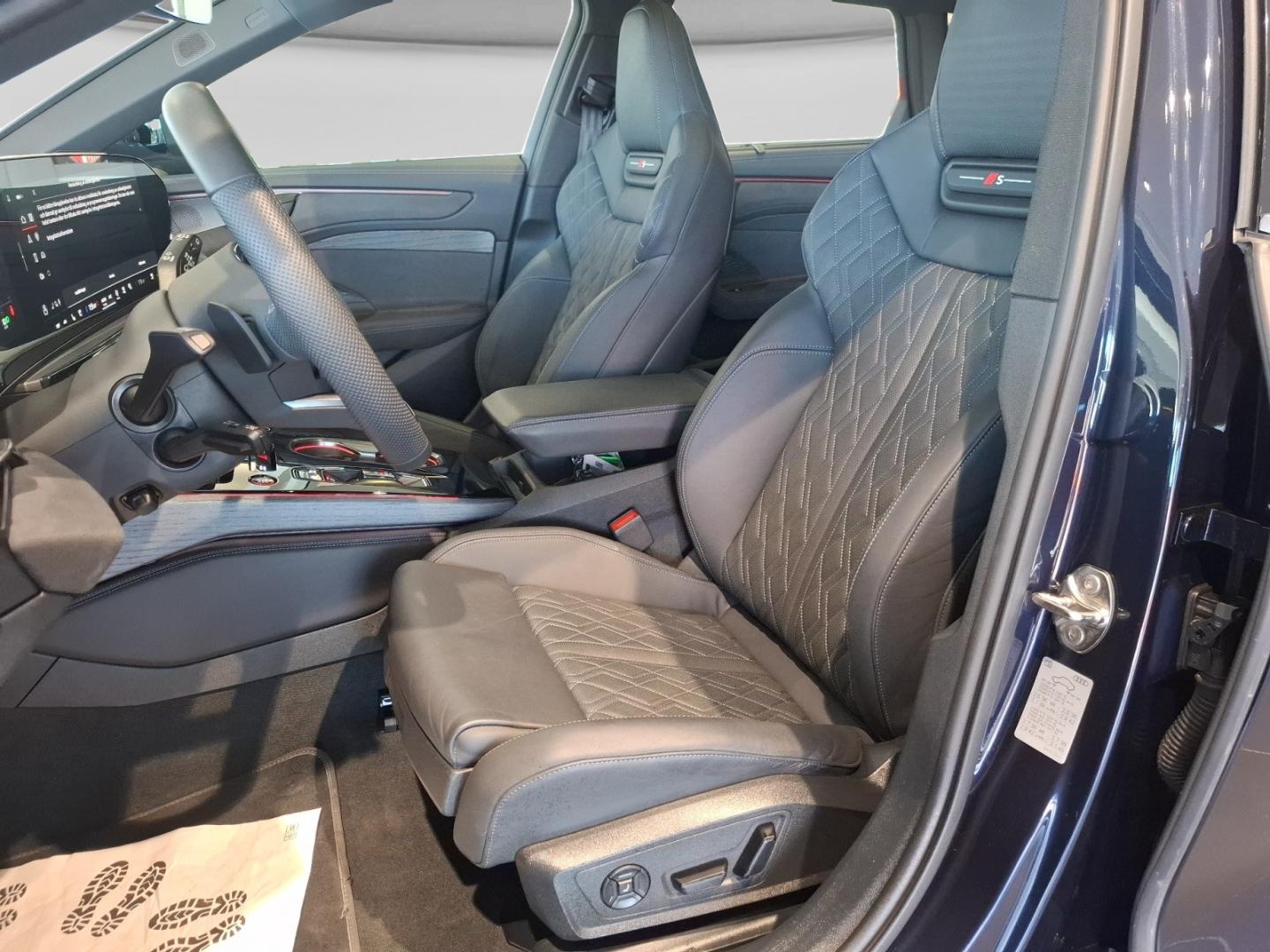 Bild som visar Audi A6 Avant A6 Avant TDI quattro S line 150 kWS tronic - för mer information kontakta din Audi Partner