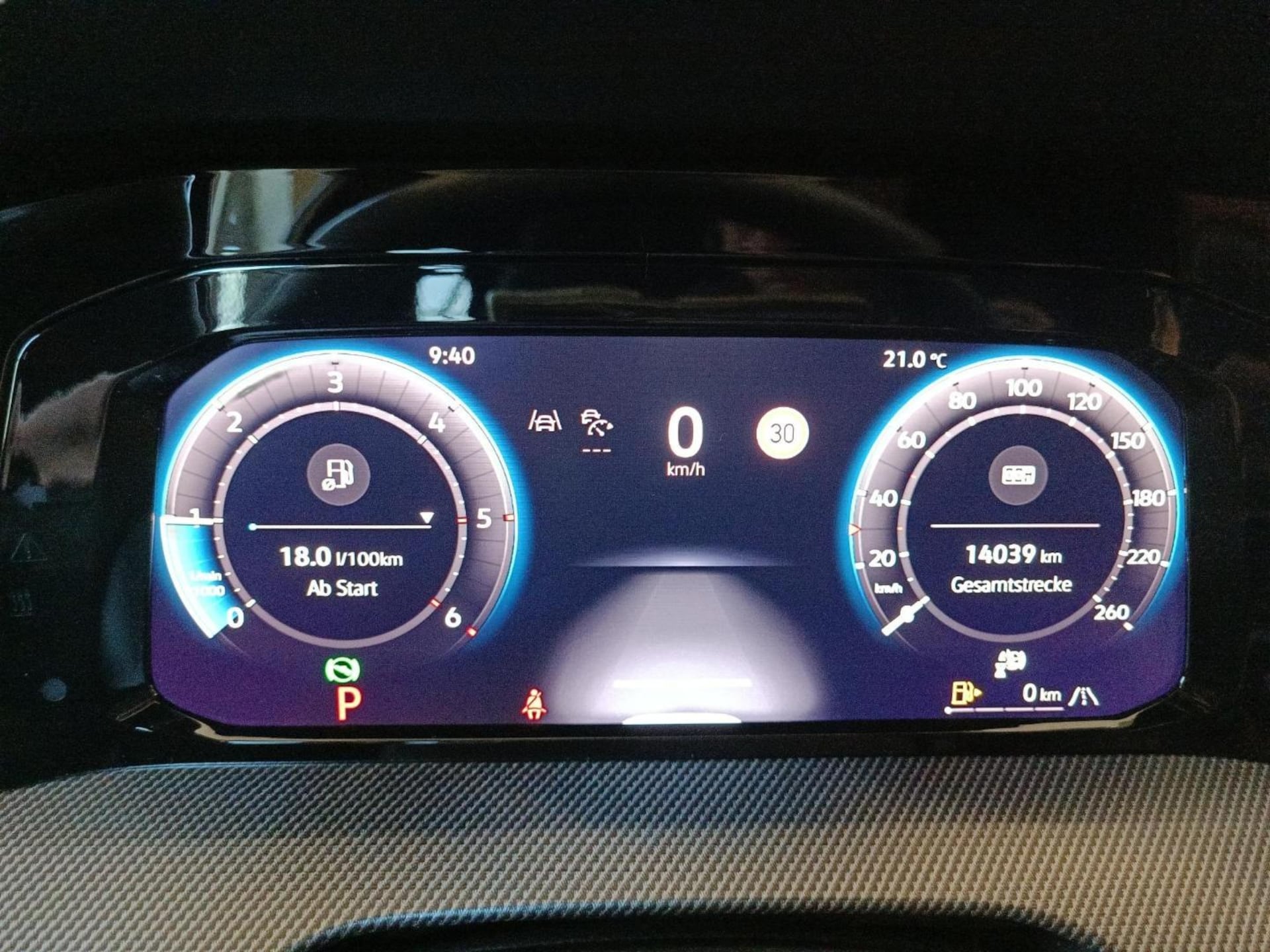 Volkswagen Golf R-Line