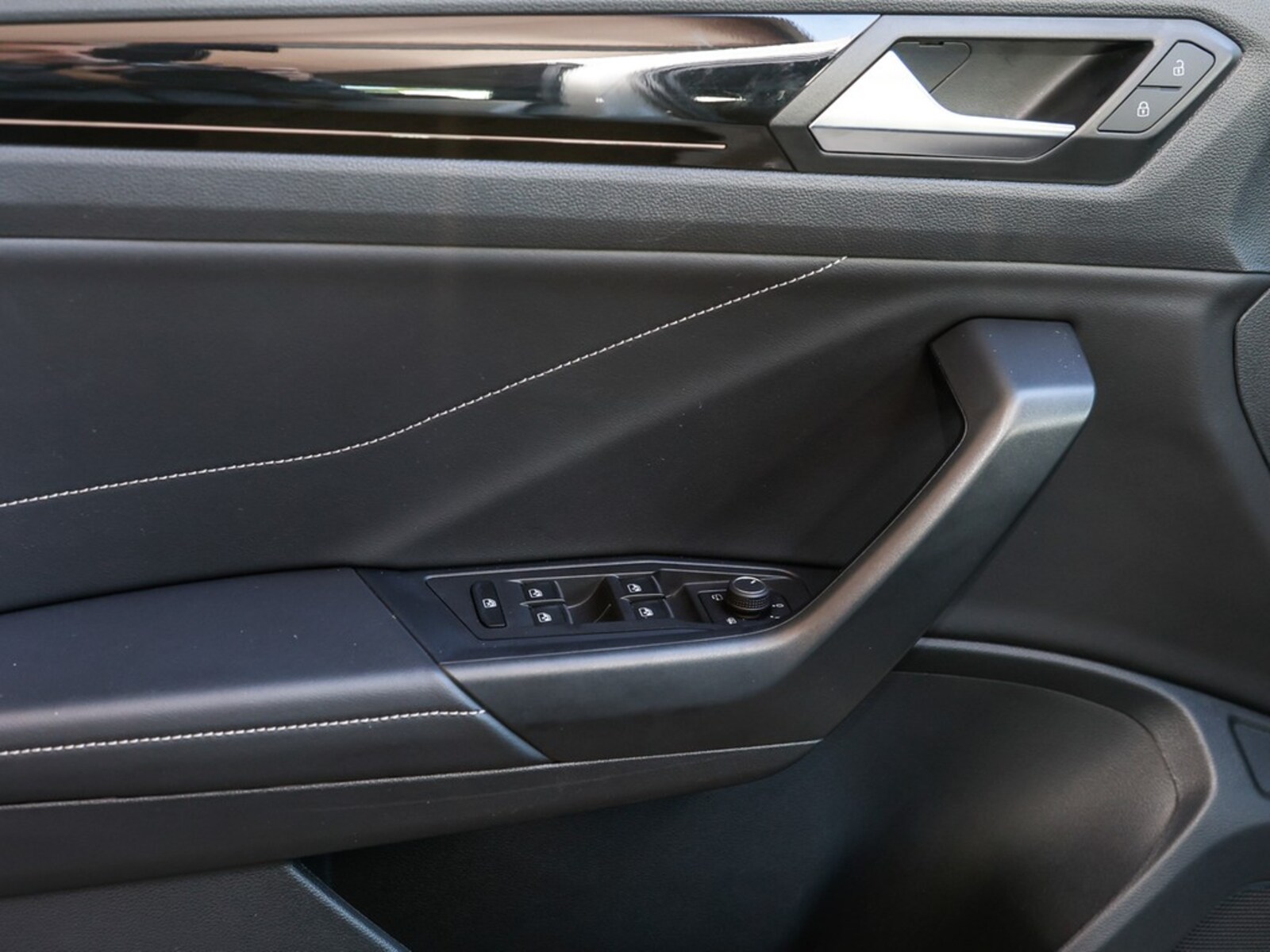 Volkswagen T-Roc – Bild 15
