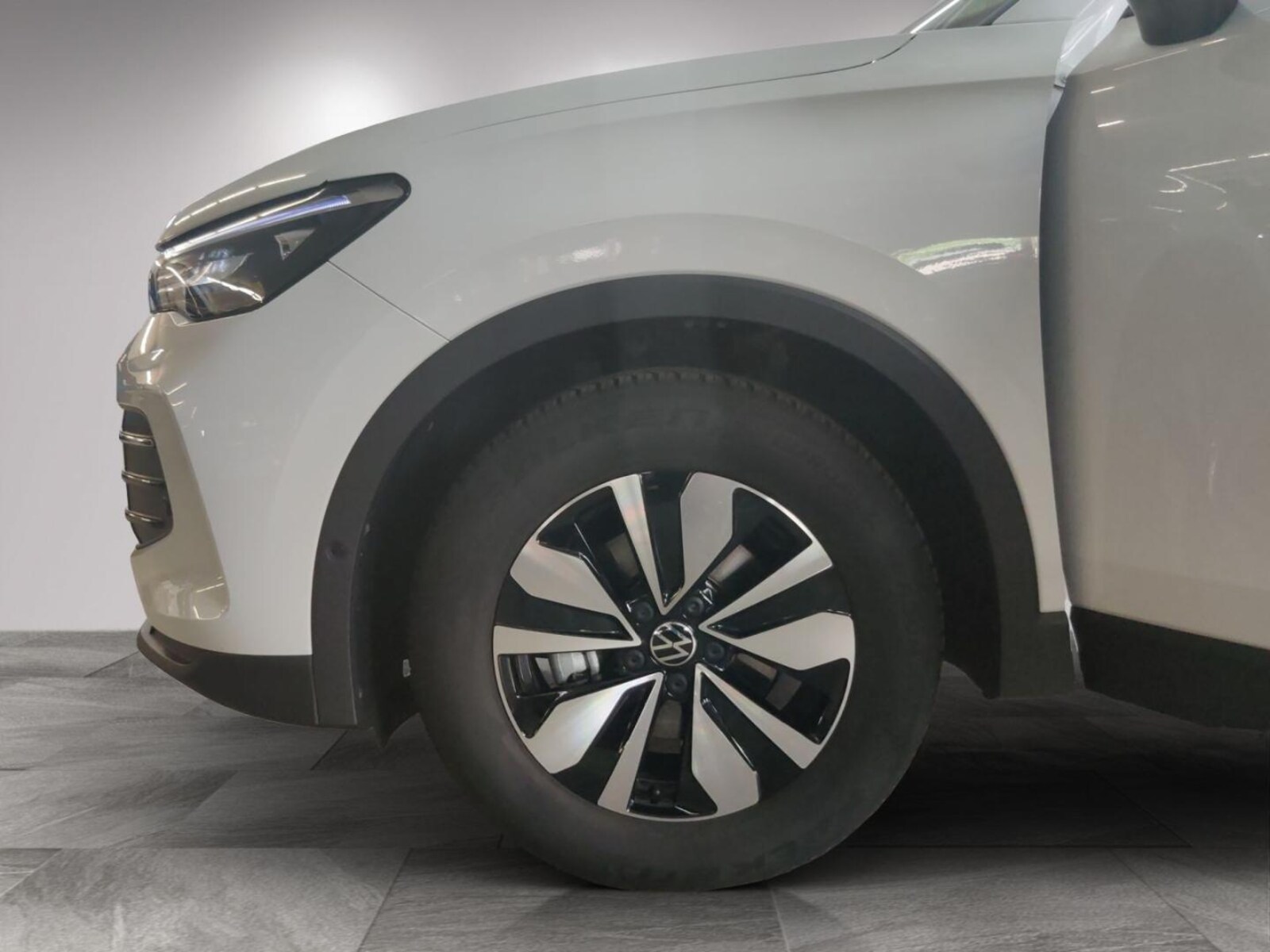 Volkswagen Tiguan – Bild 15