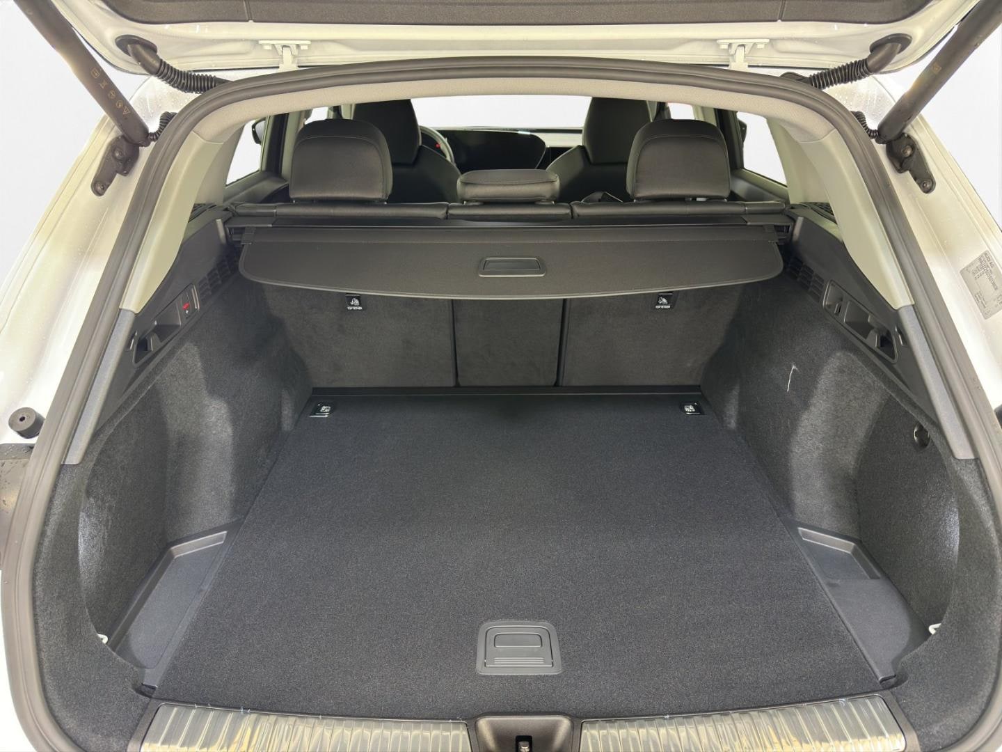 Bild über Audi Q5 SUV TDI quattro 150 kW S tronic - für weitere Informationen kontaktieren Sie den Audi Partner