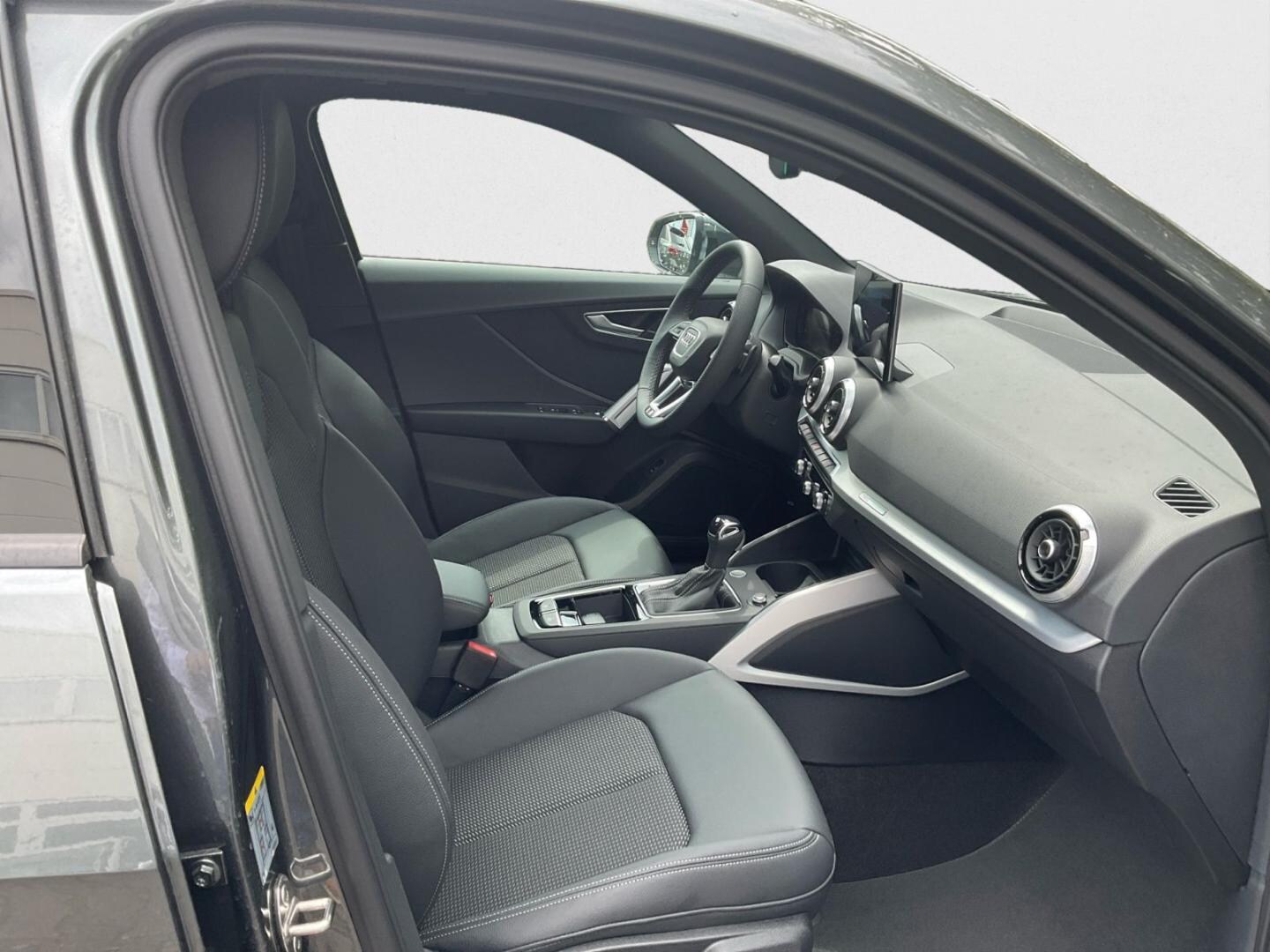 Bild über Audi Q2 S line 35 TFSI S tronic - für weitere Informationen kontaktieren Sie den Audi Partner