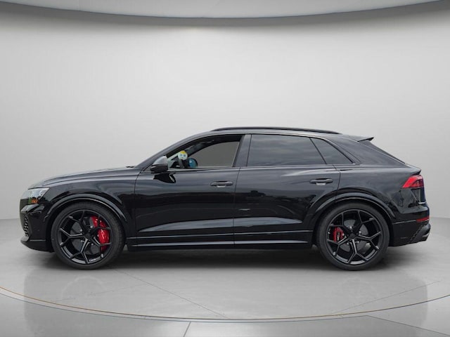 2026 Audi RS Q8 SUV performance