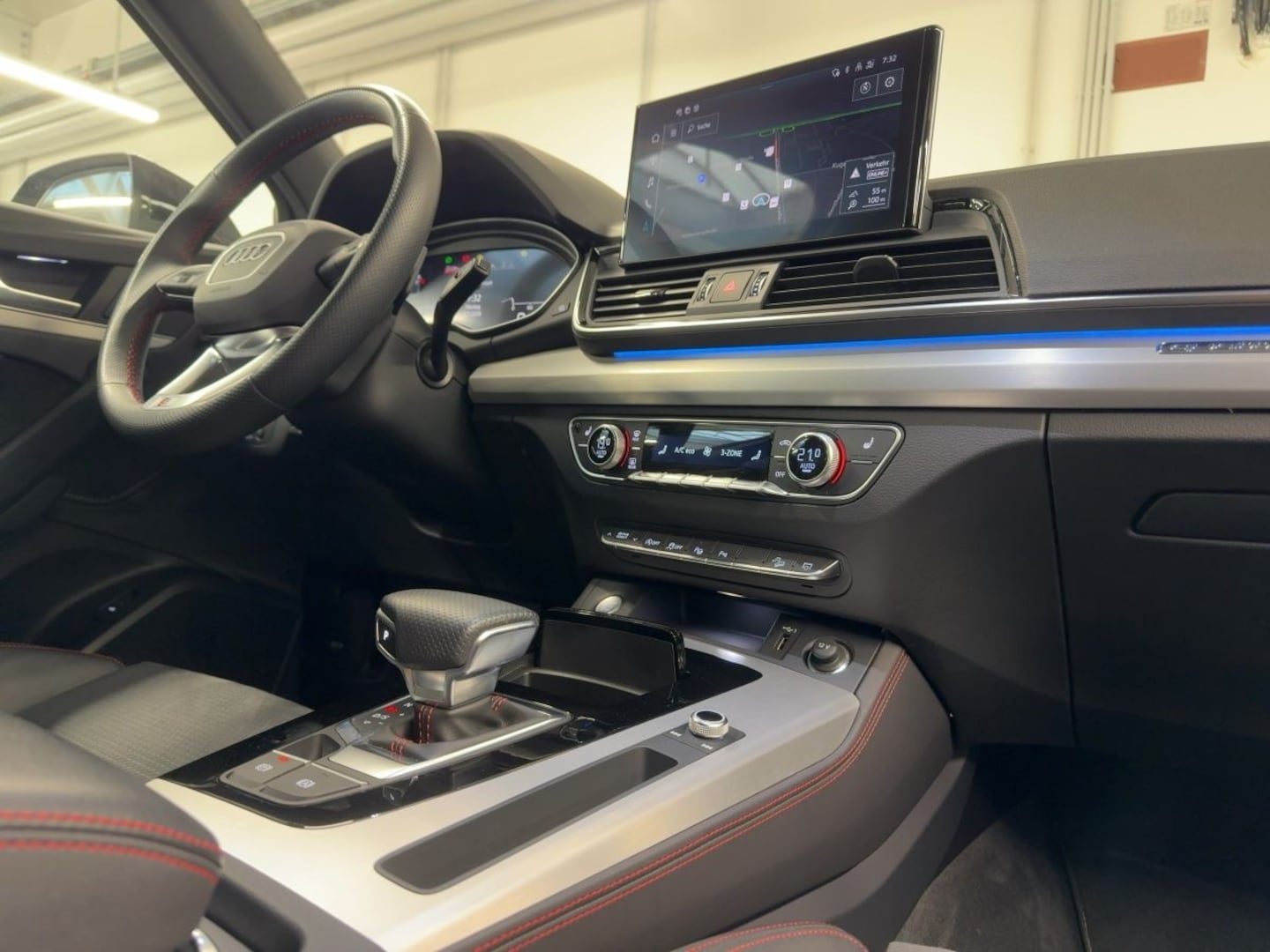 Bild über Audi Q5 Sportback 40 TDI quattro S tronic - für weitere Informationen kontaktieren Sie den Audi Partner