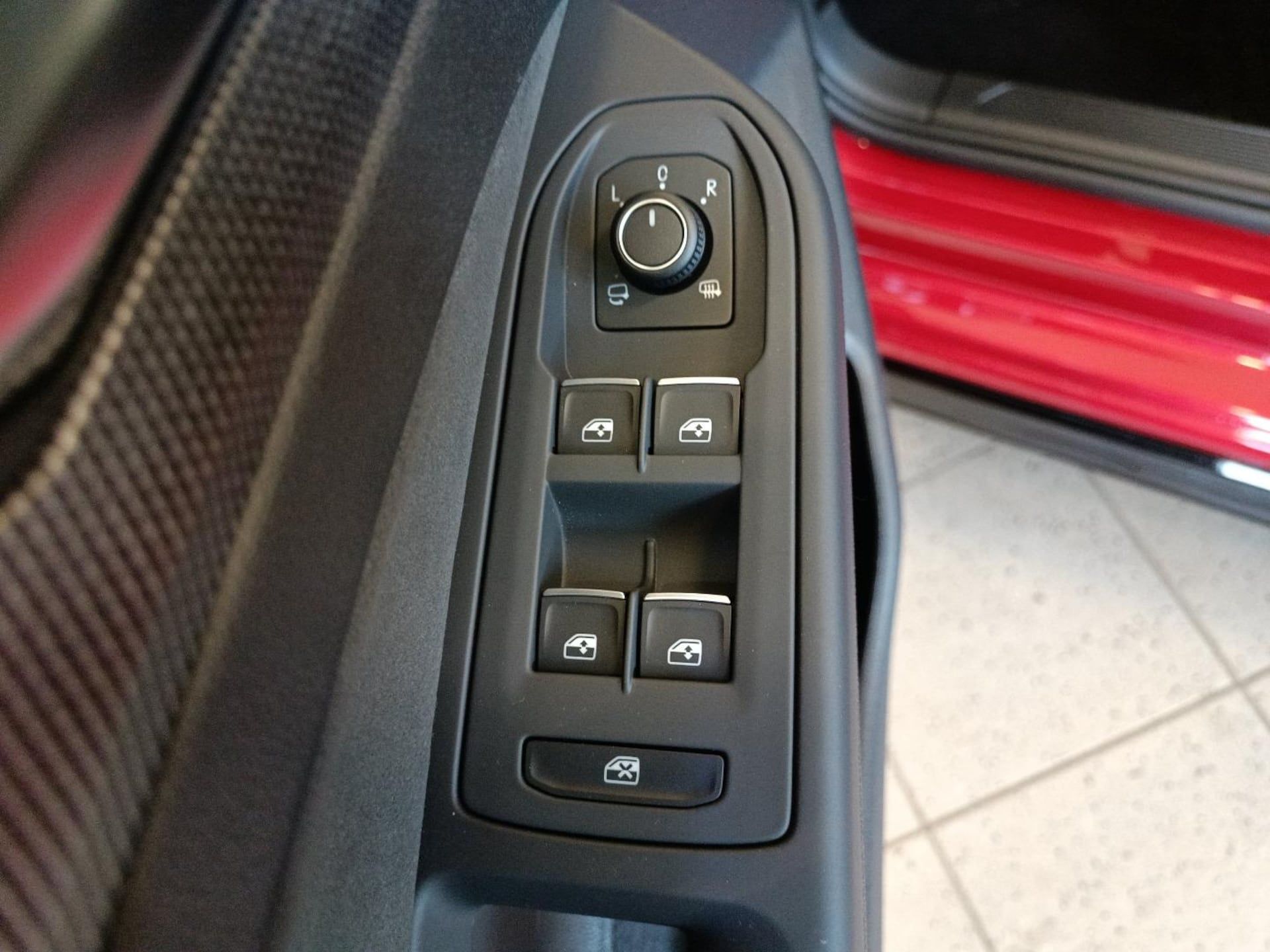 Volkswagen Golf R-Line