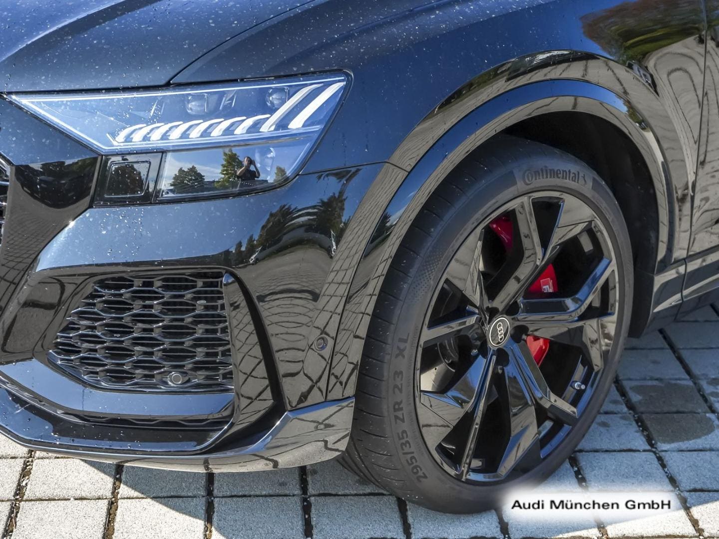 Bild über Audi RS Q8 TFSI quattro tiptronic - für weitere Informationen kontaktieren Sie den Audi Partner