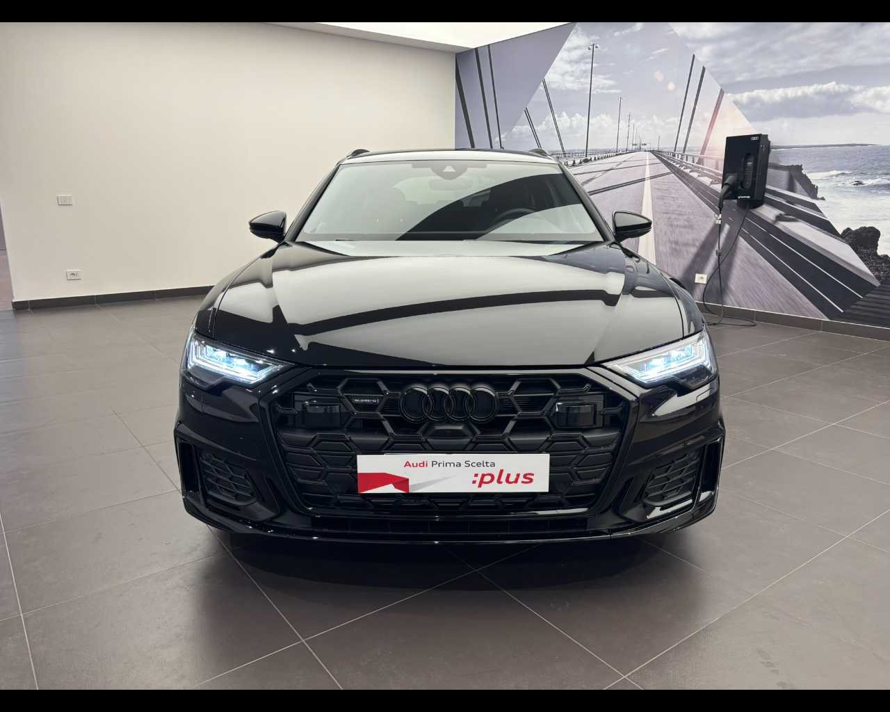 Immagine di Audi A6 Avant TFSI e S line edition 50 TFSI e quattro 220 kW (299 CV) S tronic - Vista: for more details contact your dealer