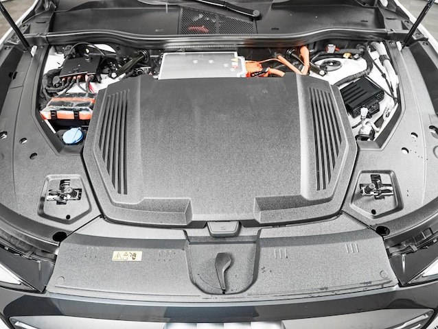 2024 Audi Q8 e-tron