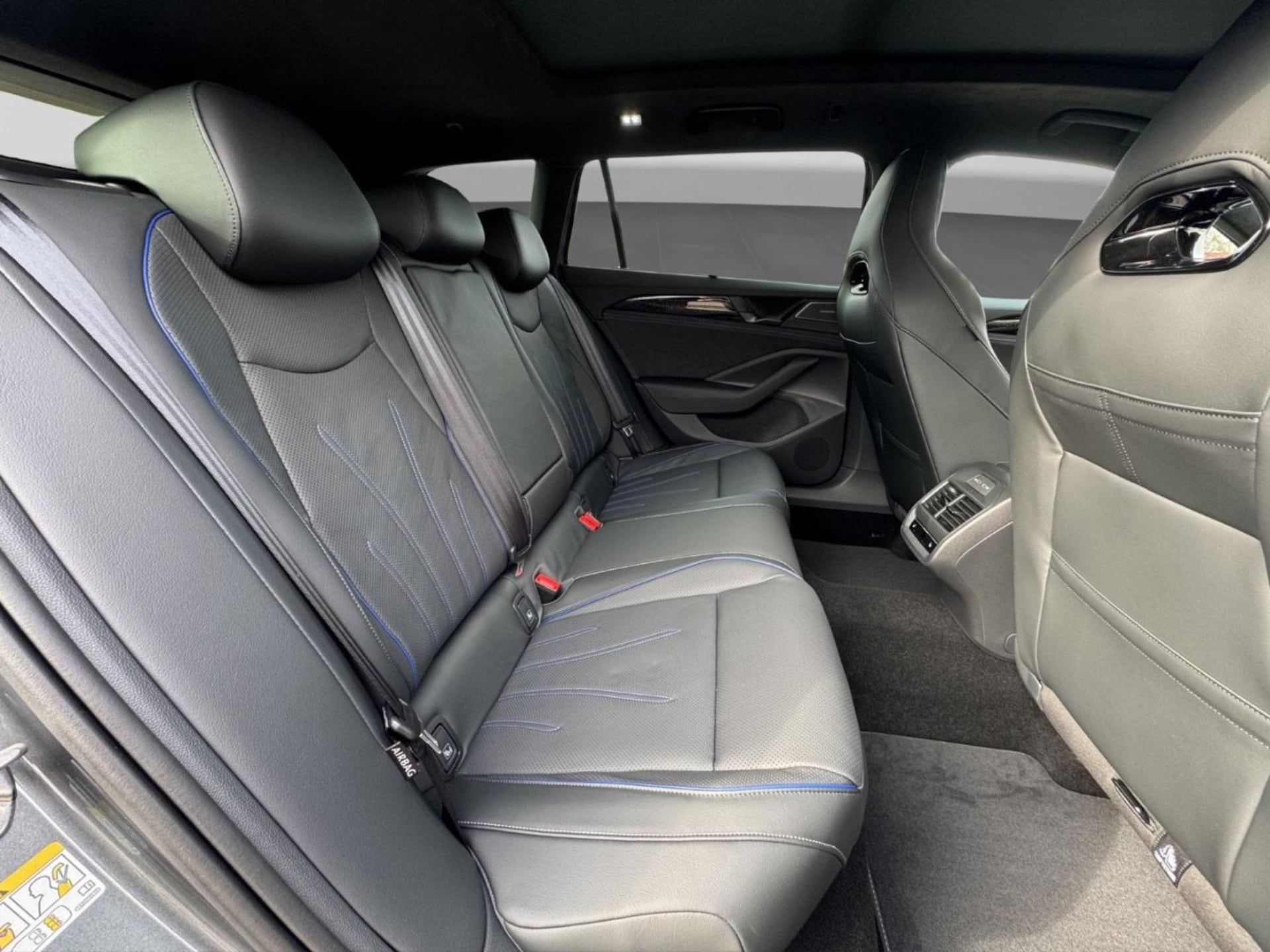 Volkswagen Passat R-Line