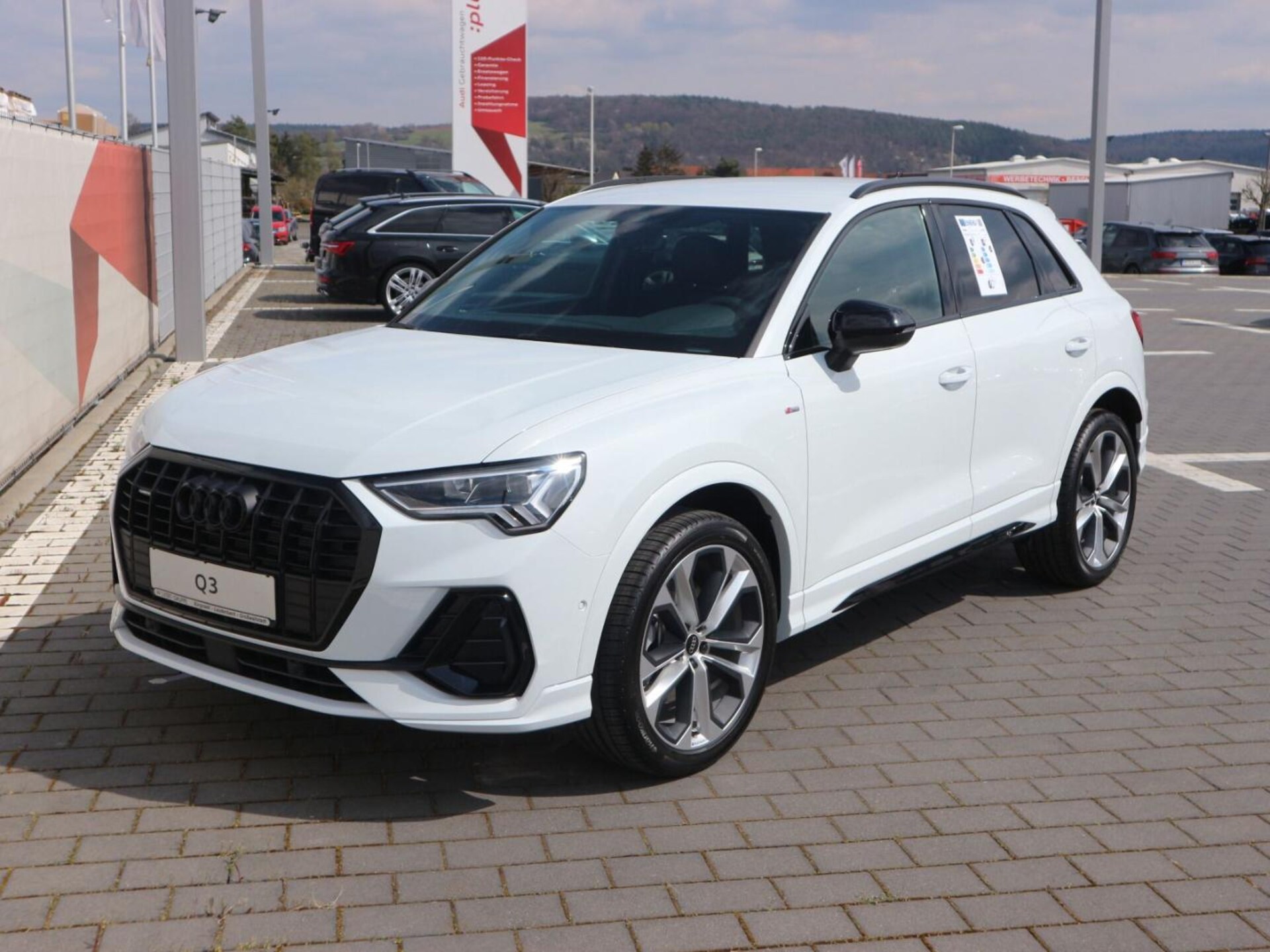 Audi Q3 SUV S line
