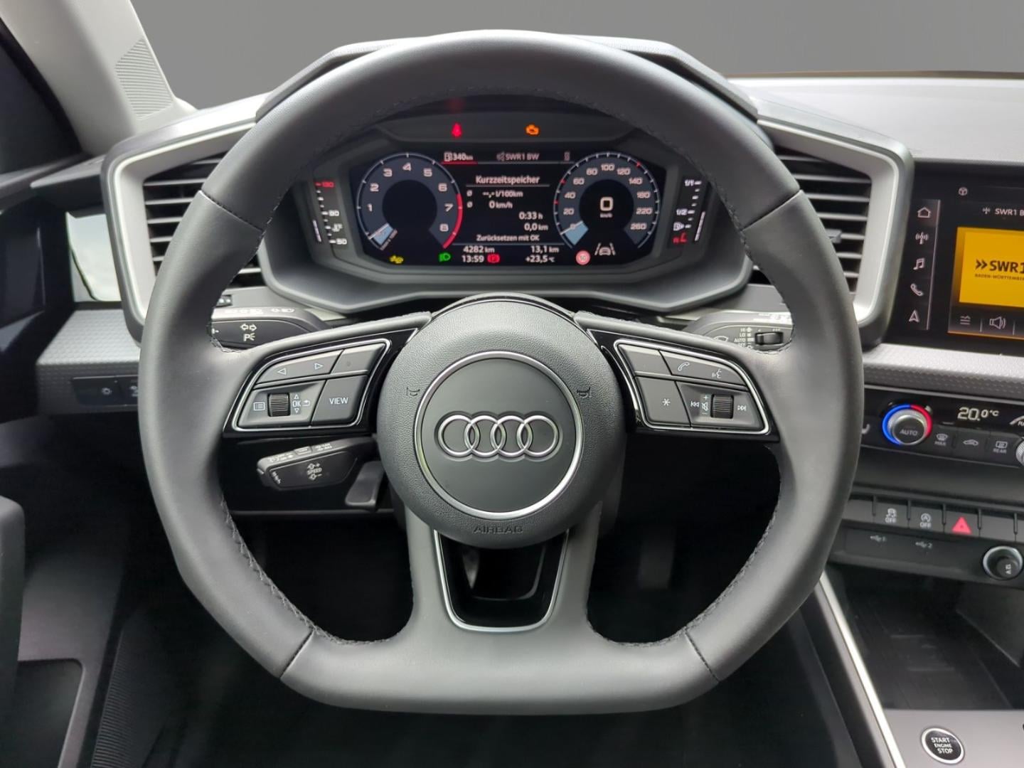 Bild über Audi A1 allstreet 30 TFSI Schaltgetriebe - für weitere Informationen kontaktieren Sie den Audi Partner