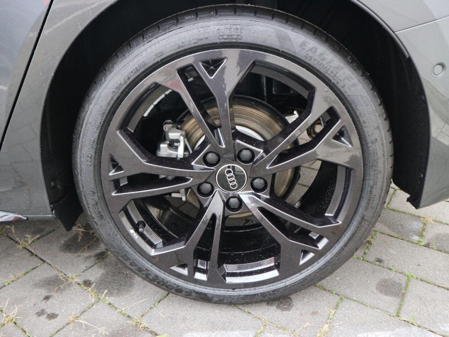 Bild über Audi A3 Sportback S line 35 TDI S tronic - für weitere Informationen kontaktieren Sie den Audi Partner