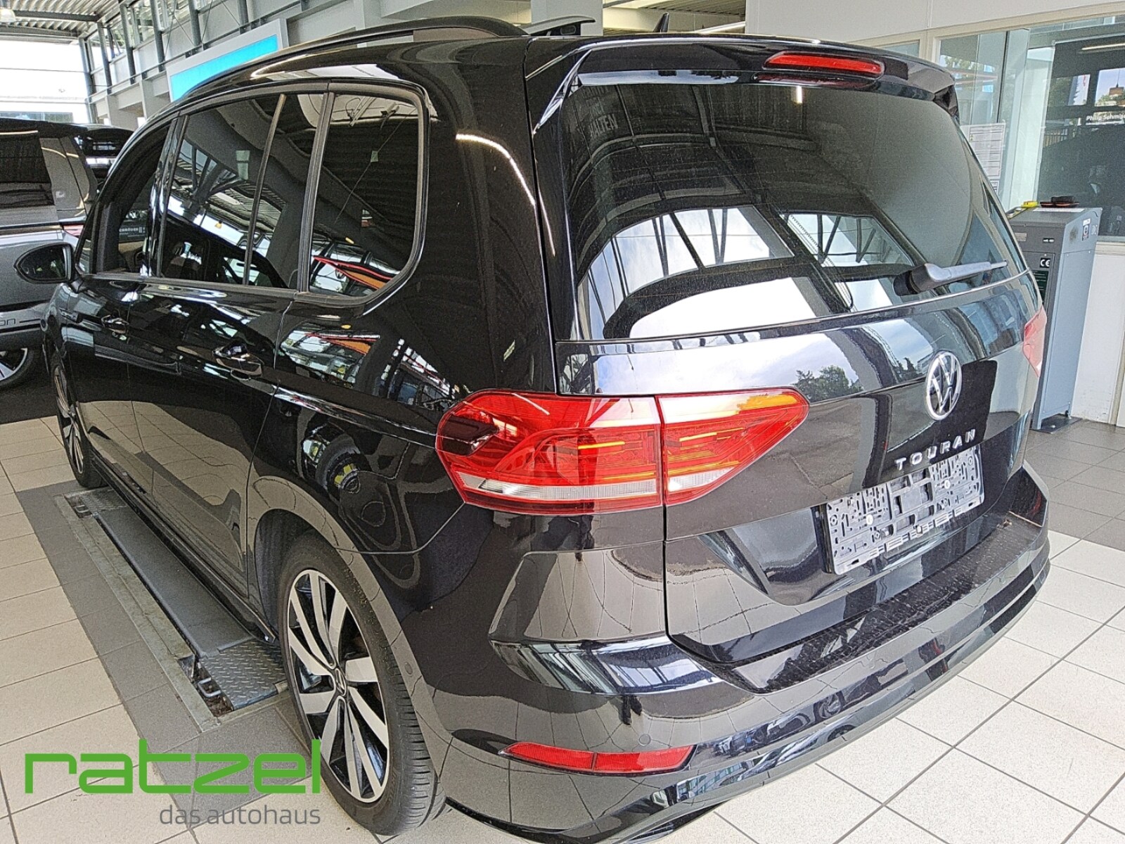 Volkswagen Touran – Bild 3