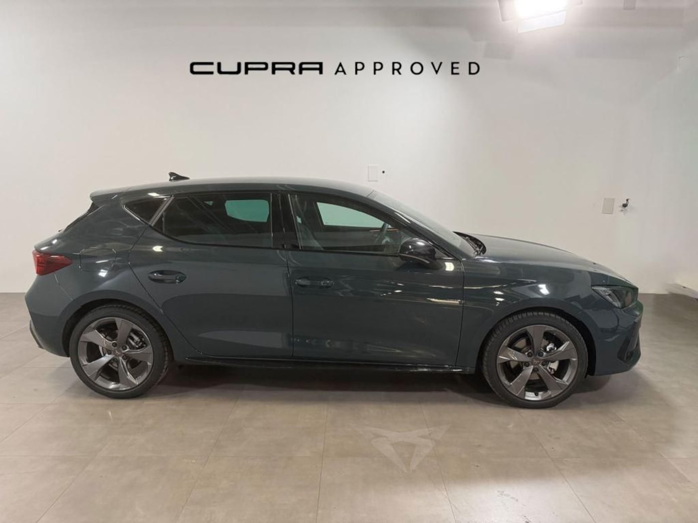 CUPRA Leon León 1.5 eTSI DSG 110 kW (150 CV) — photo 3