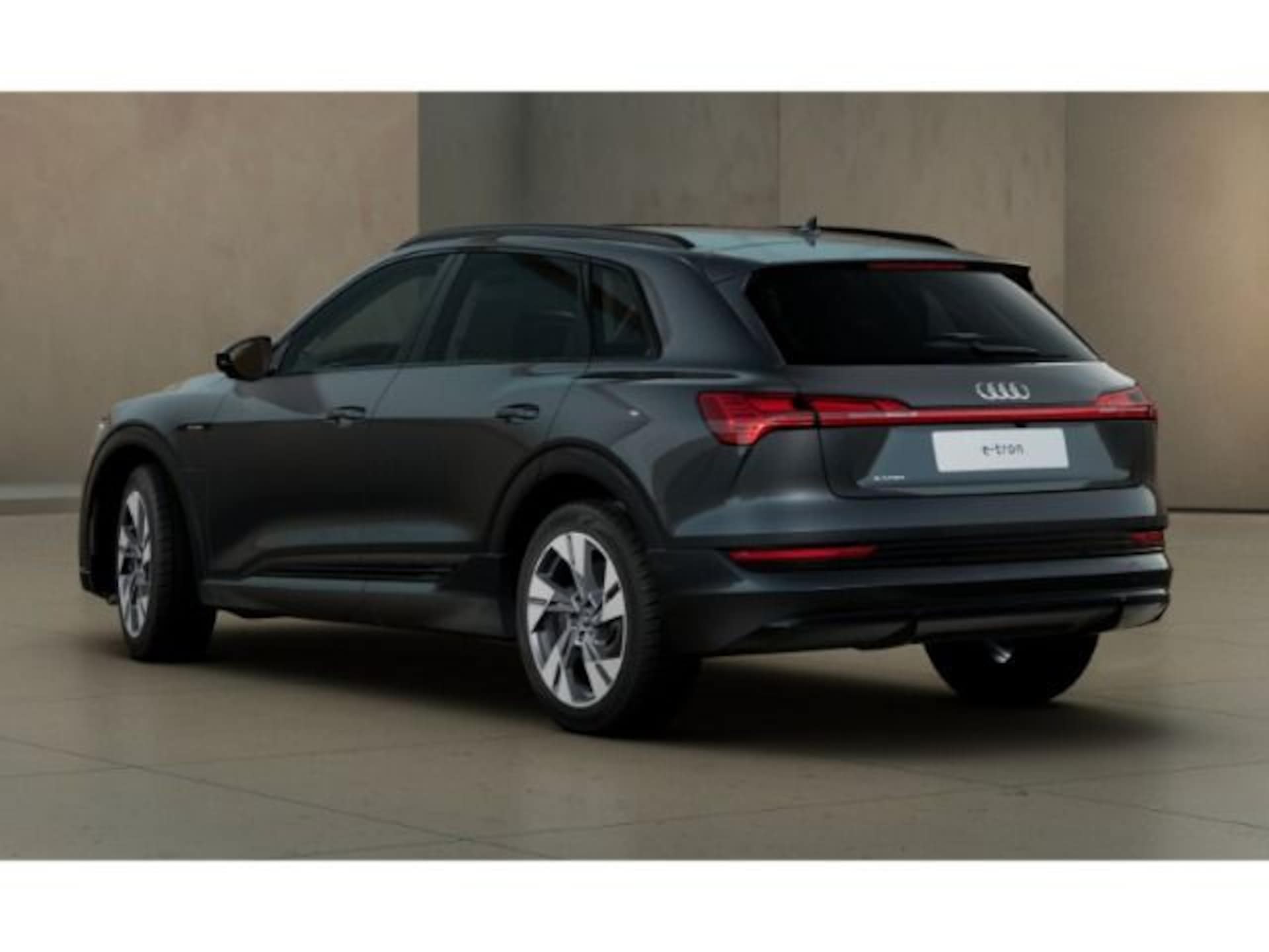 Audi e-tron S line
