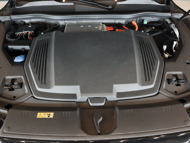 2024 Audi Q8 Sportback e-tron