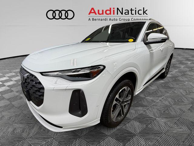 2025 Audi Q5 Premium quattro's photo