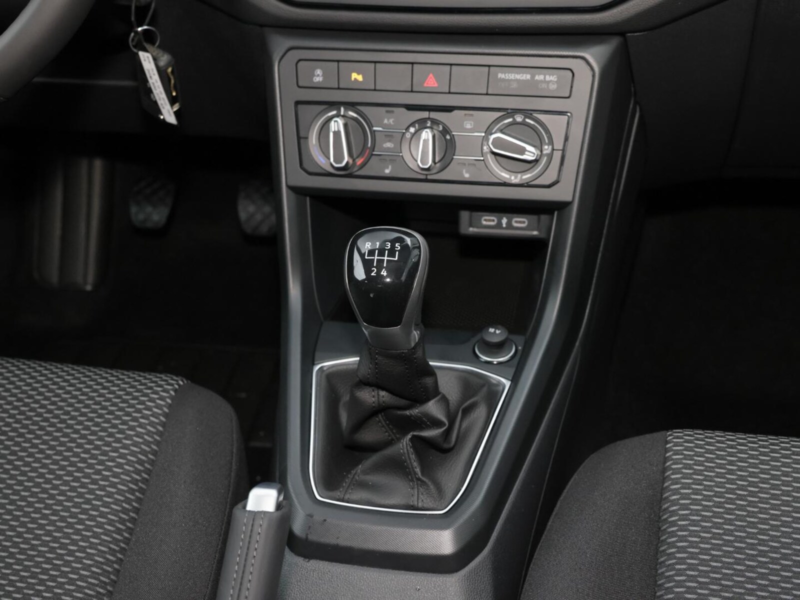 Volkswagen T-Cross – Bild 10
