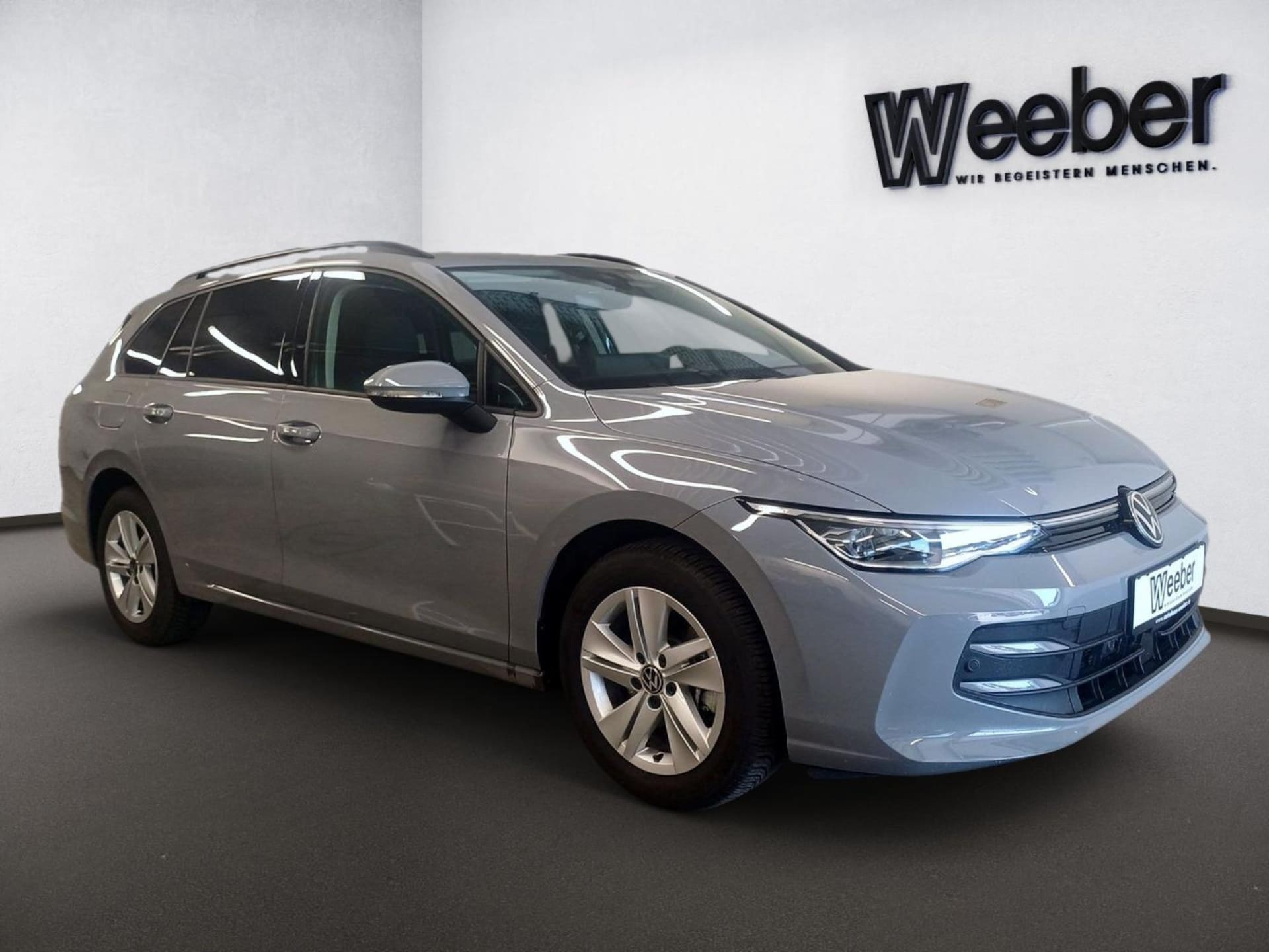 Volkswagen Golf Variant Life