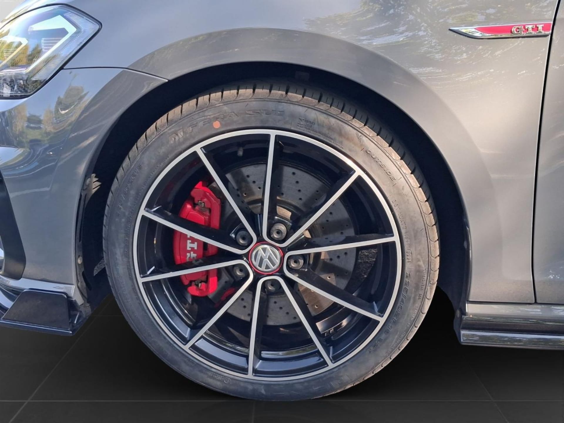 Volkswagen Golf GTI