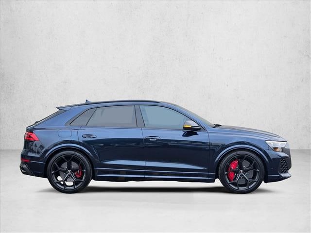 2025 Audi RS Q8 SUV performance