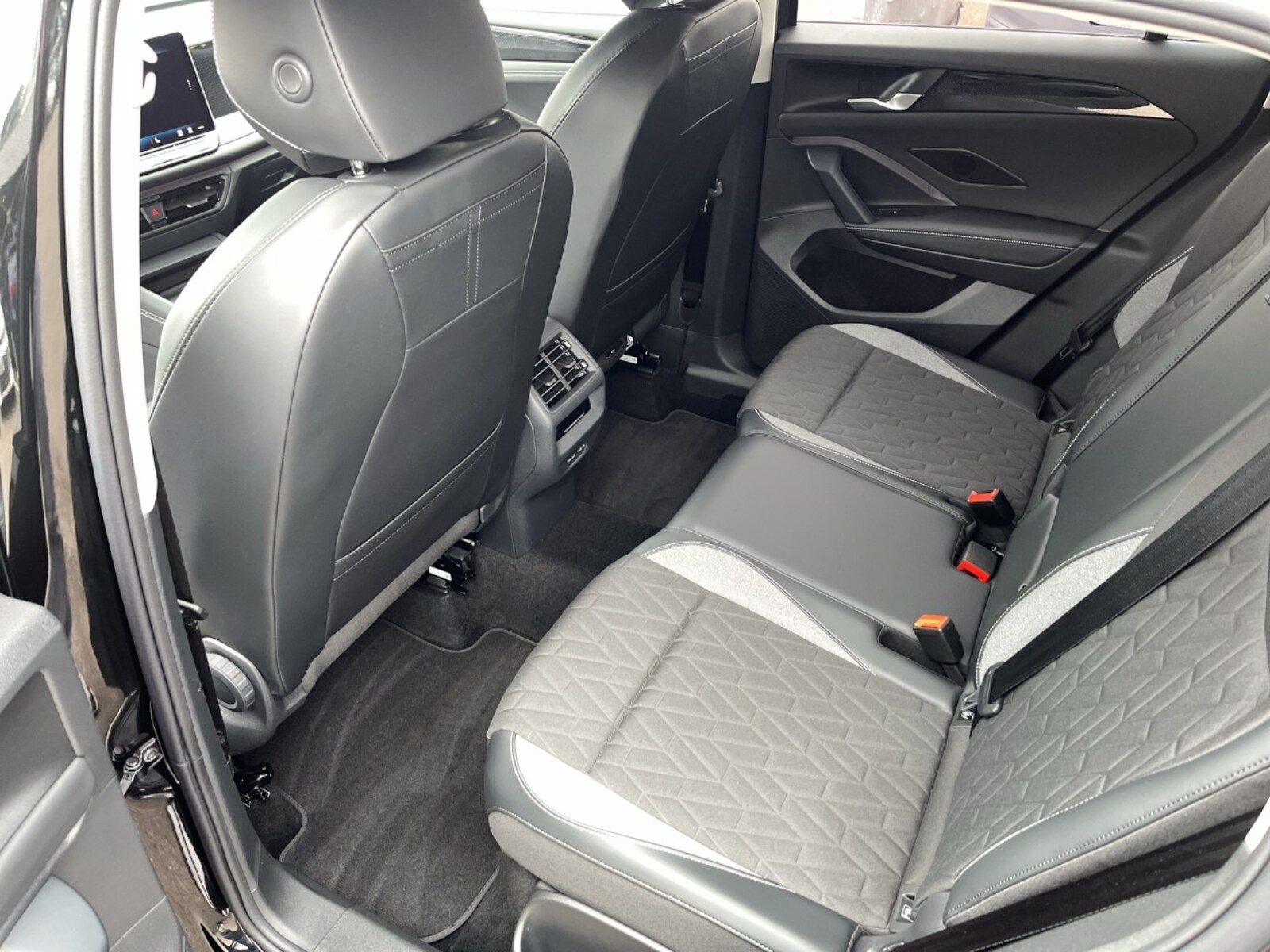 Volkswagen Tiguan – Bild 8