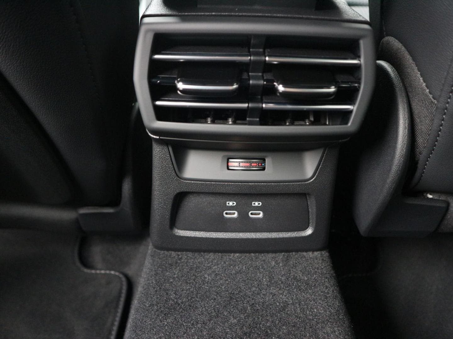 Bild über Audi A3 Sportback S line 35 TDI S tronic - für weitere Informationen kontaktieren Sie den Audi Partner