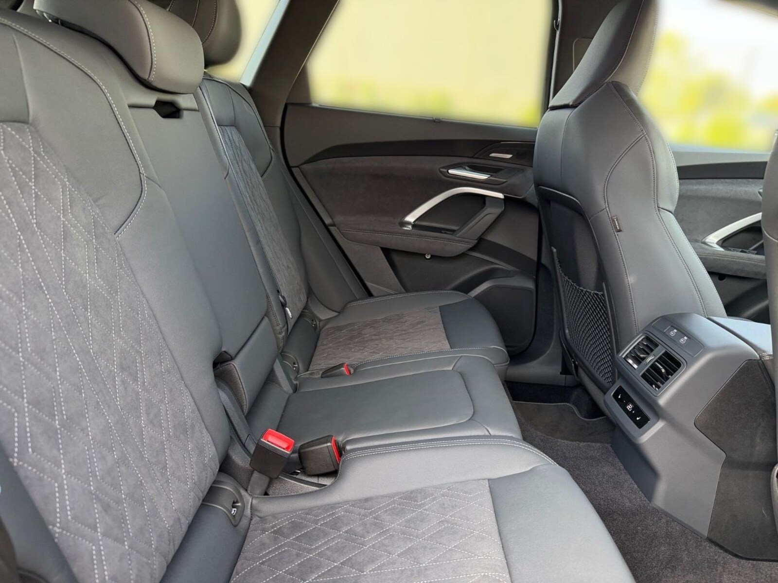 Audi SQ5 – Bild 10