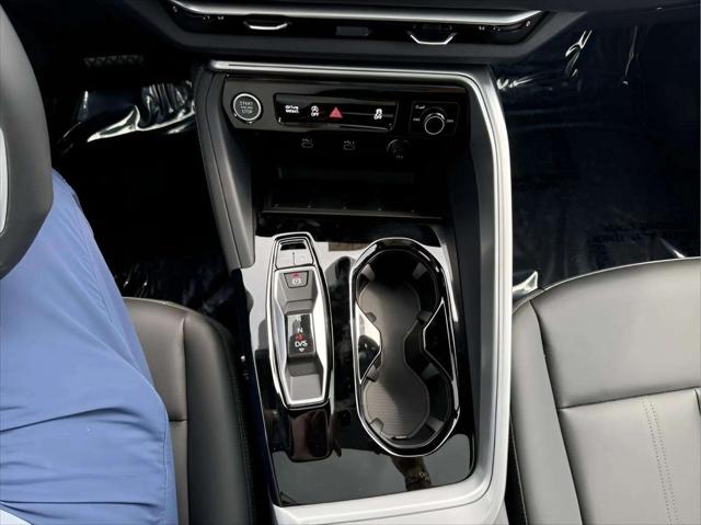 2025 Audi Q5 Premium - Photo 19