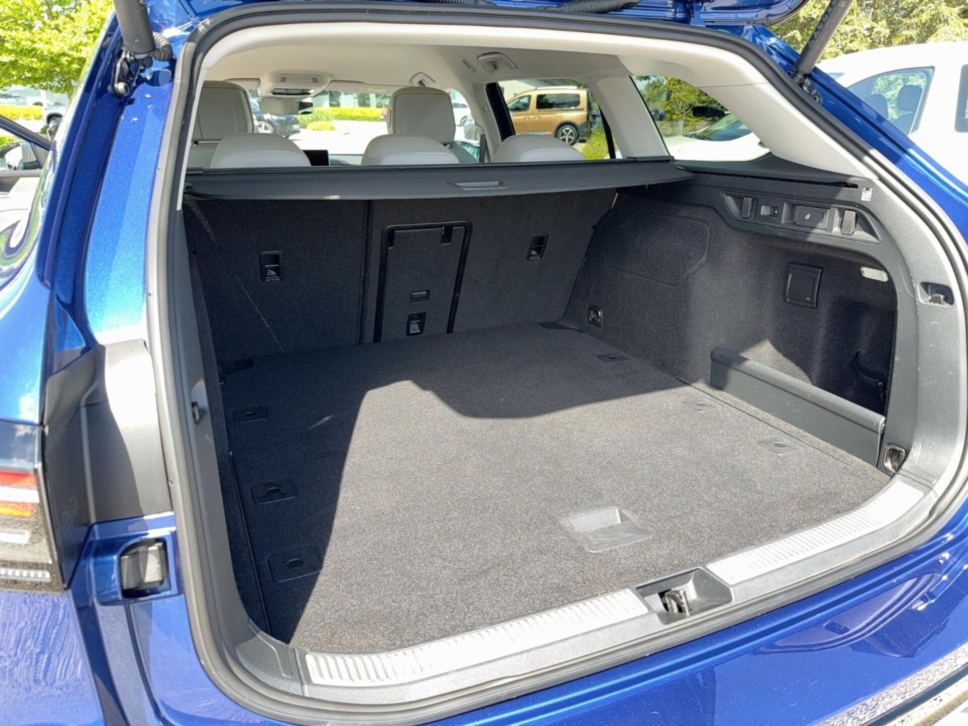 Volkswagen Passat Elegance